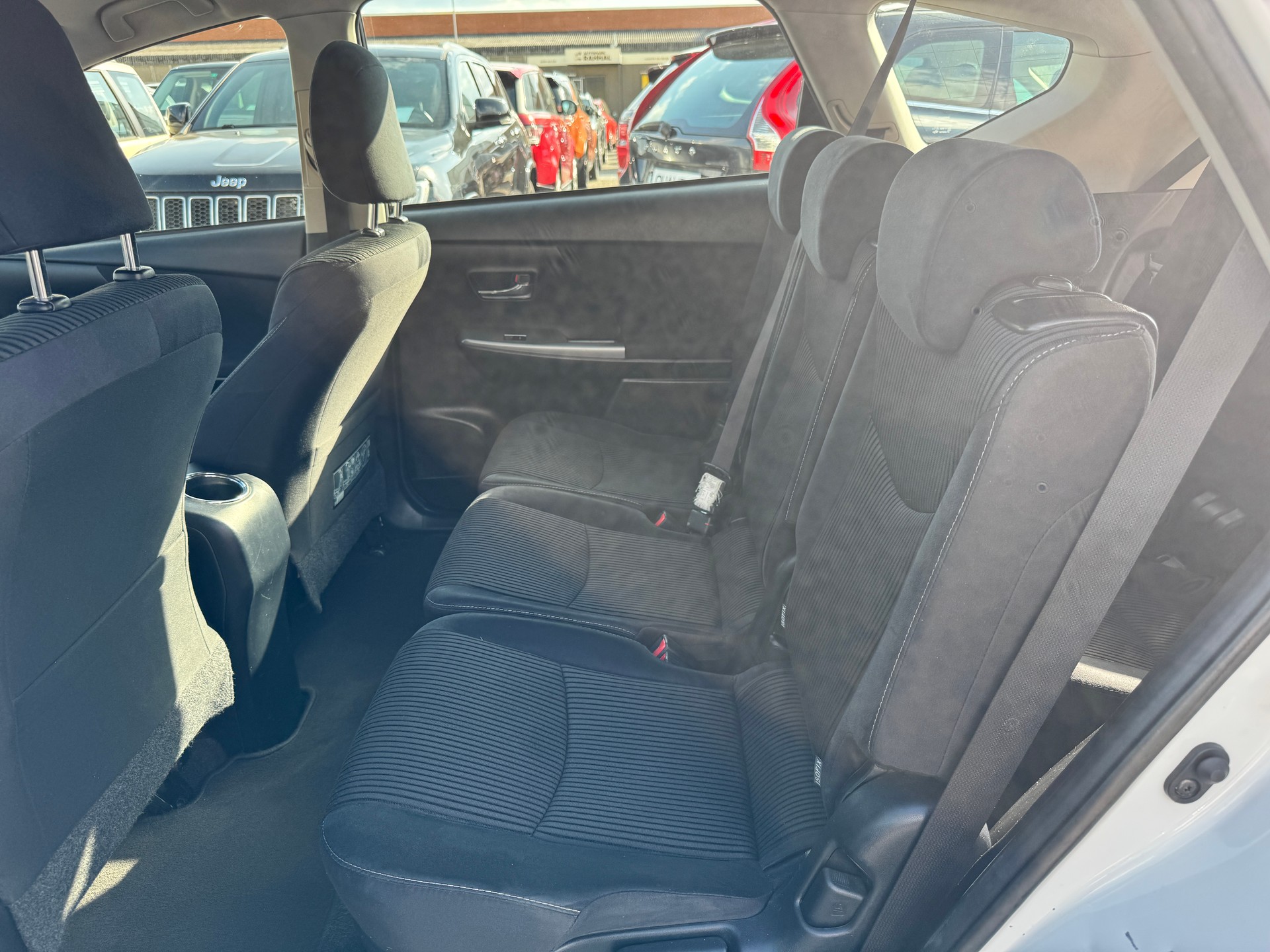 TOYOTA Prius+ 1.8 VVT-i HSD Comfort-image-9