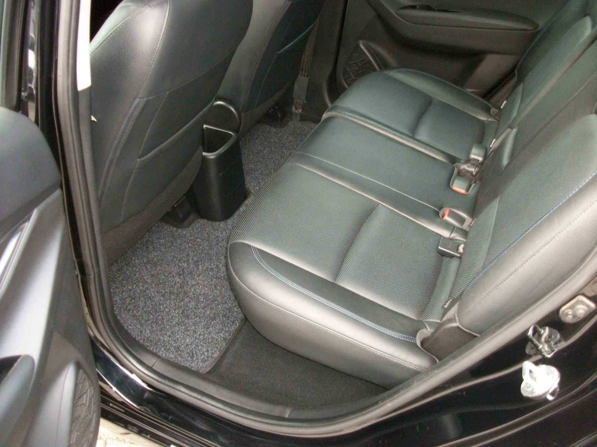 HYUNDAI iX20 1.6 Vertex Automatic-image-9