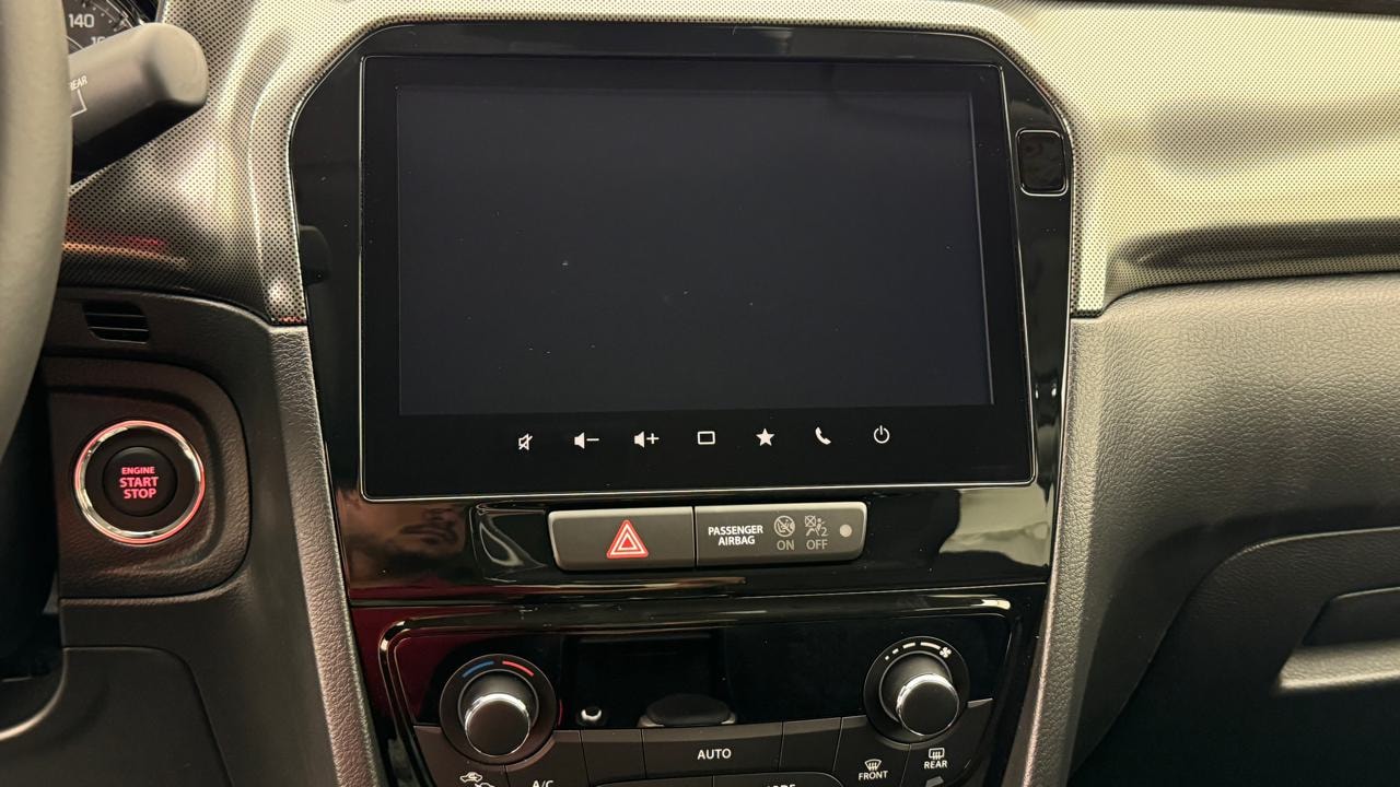 SUZUKI Vitara 1.4 Boosterjet Compact Top 4x4 Hybrid Automatic-image-7