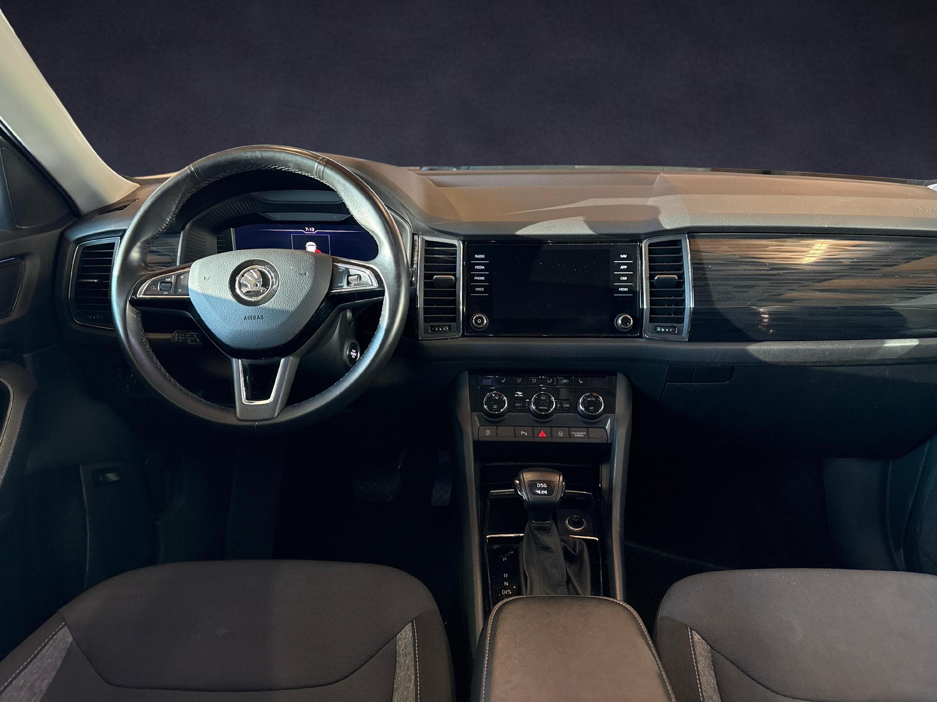 SKODA Kodiaq 2.0 TSI Drive DSG-image-8