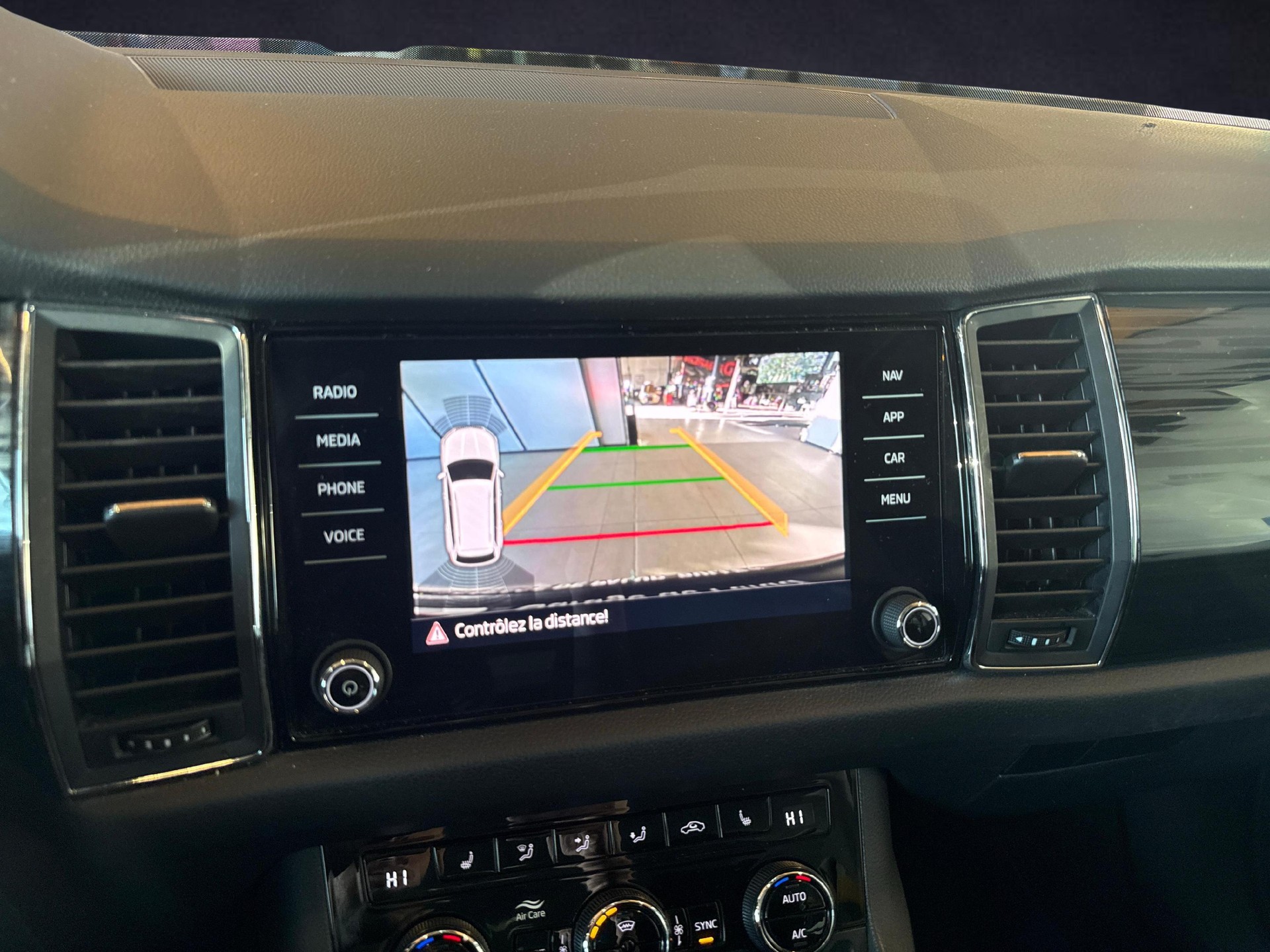 SKODA Kodiaq 2.0 TSI Drive DSG-image-13