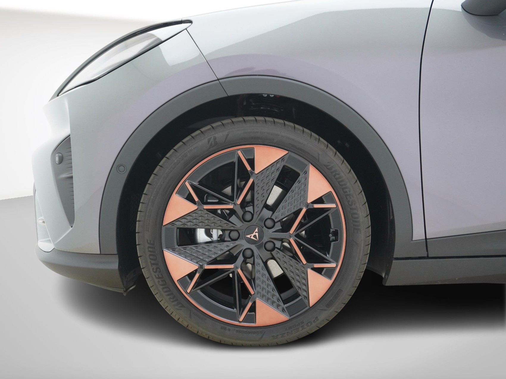 CUPRA Raval 52 kWh Dynamic Plus-image-8