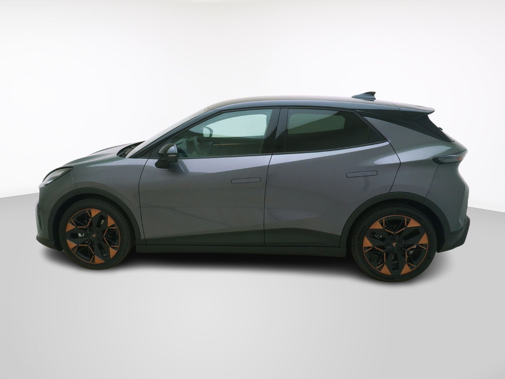 CUPRA Raval 52 kWh Dynamic Plus-image-1