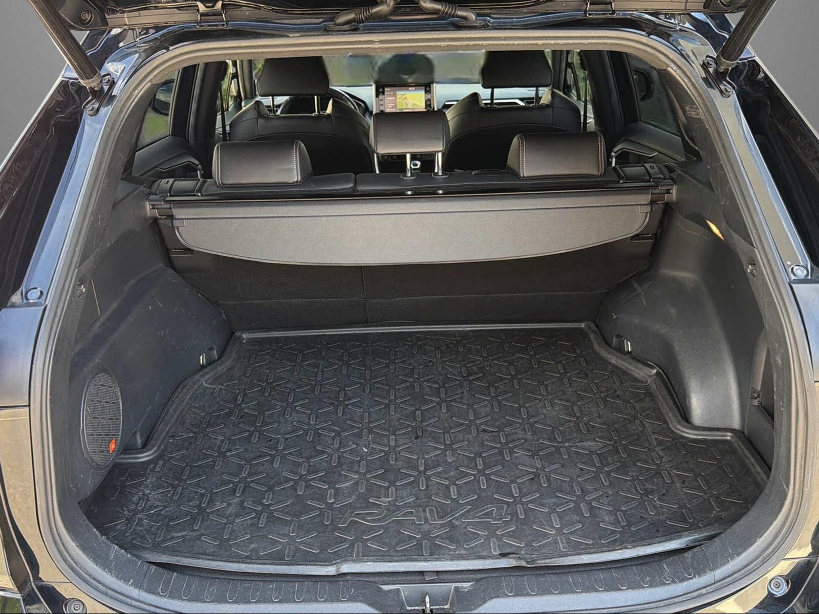 TOYOTA RAV4 2.5 HEV Black Edition-image-7