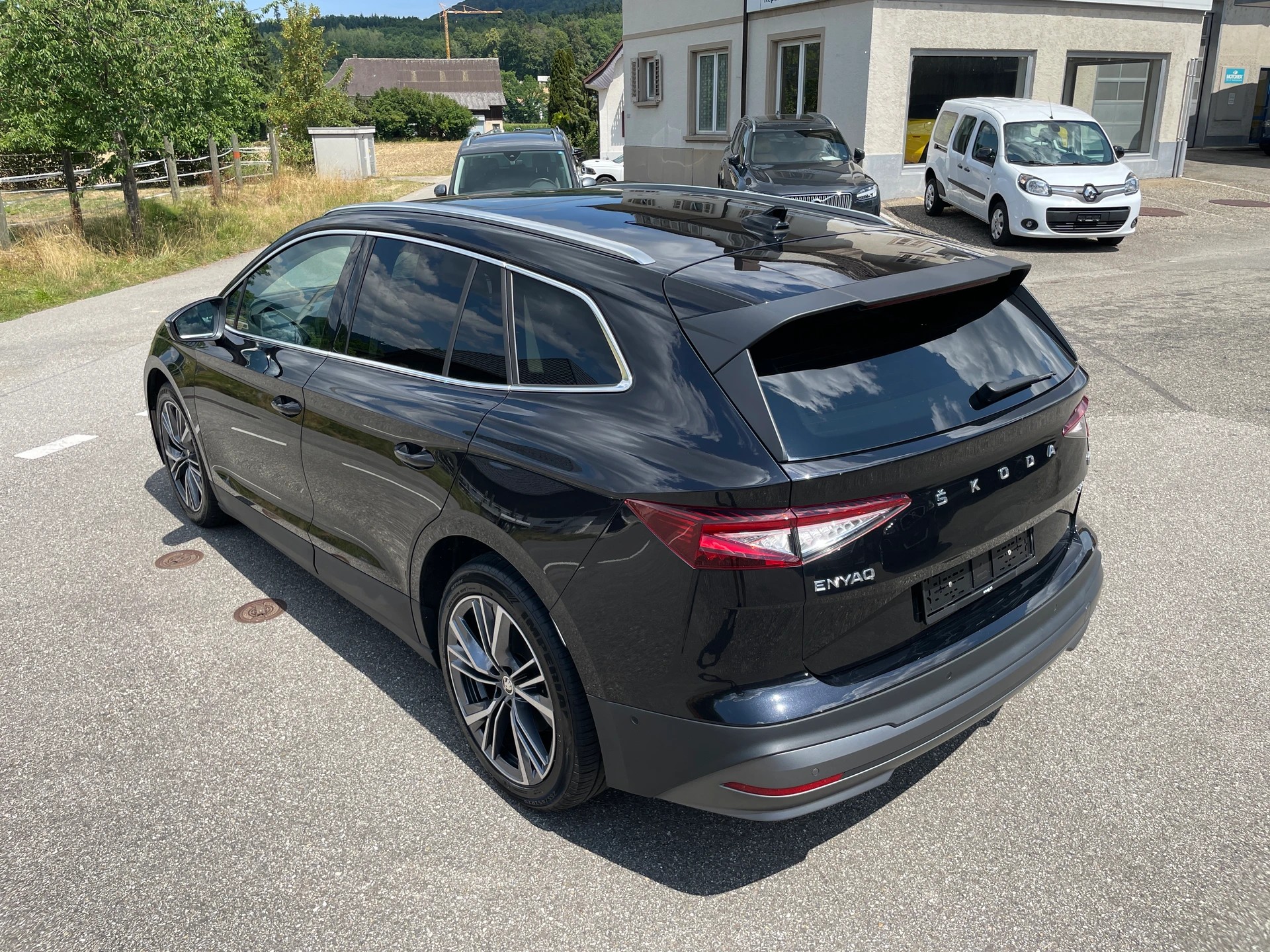 SKODA Enyaq iV 80x-image-4
