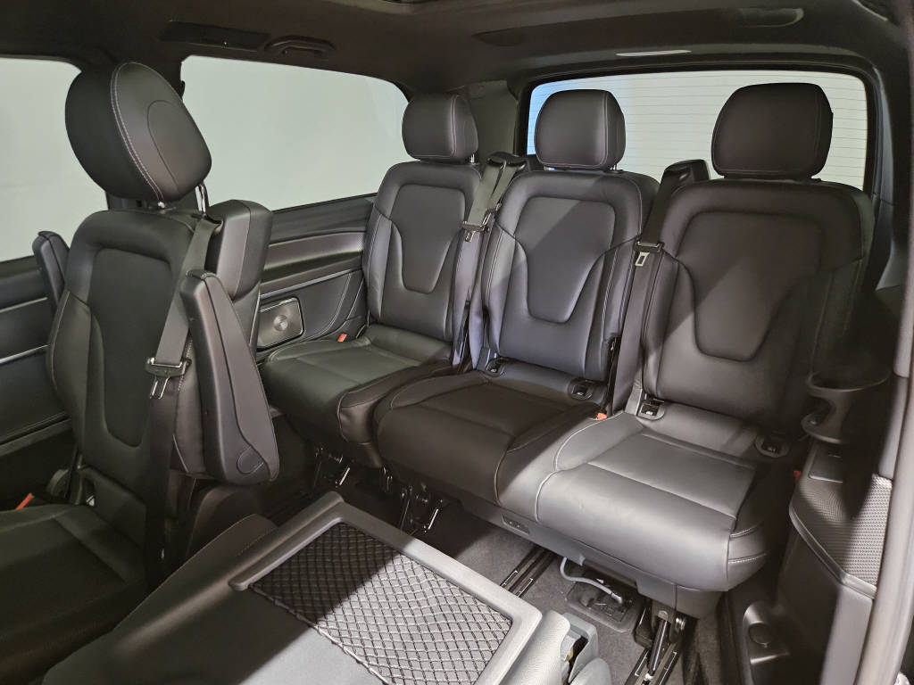 MERCEDES-BENZ V 300 d 4Matic lang Swiss Edition-image-6