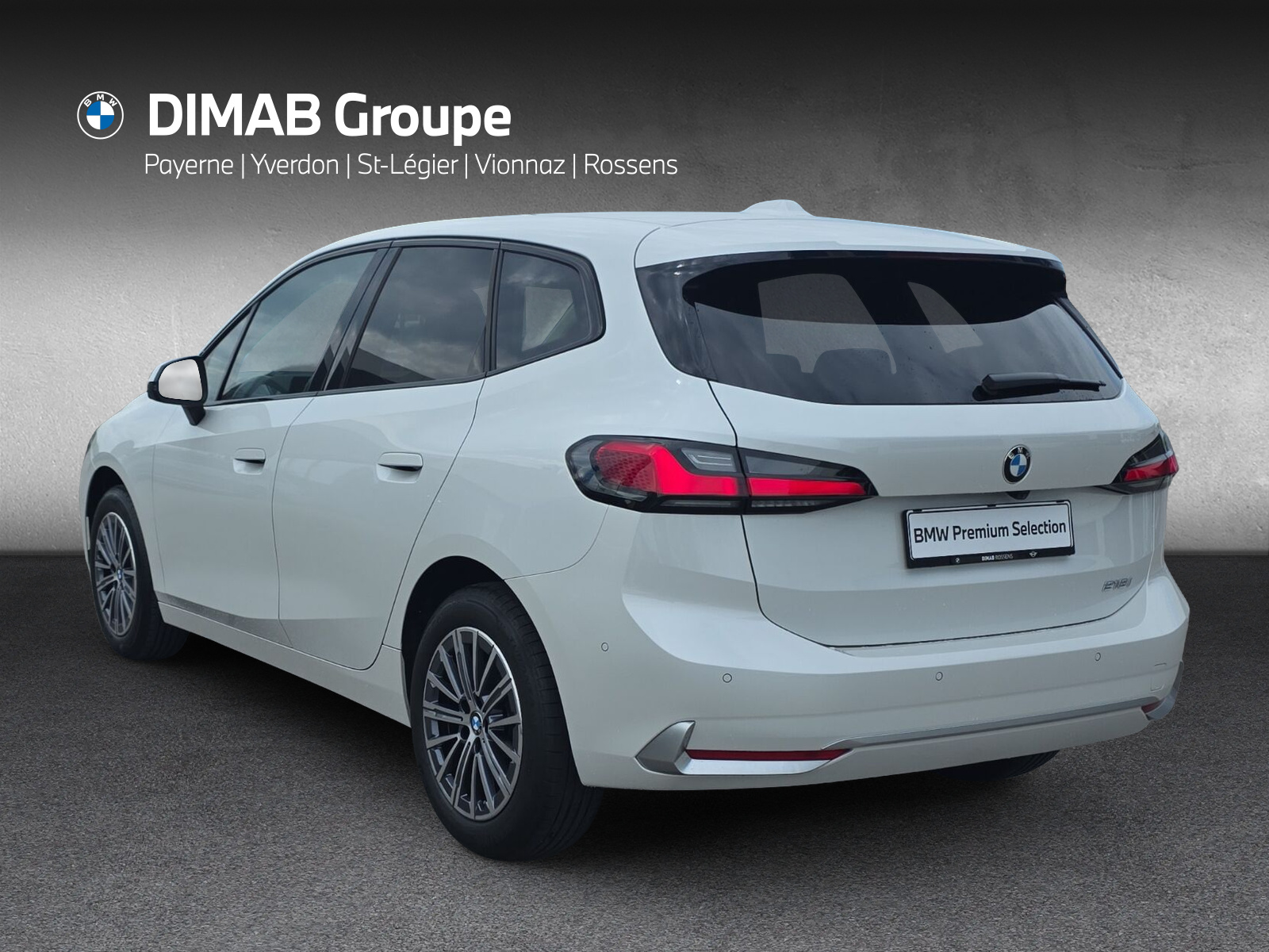 BMW 218i Active Tourer-image-2