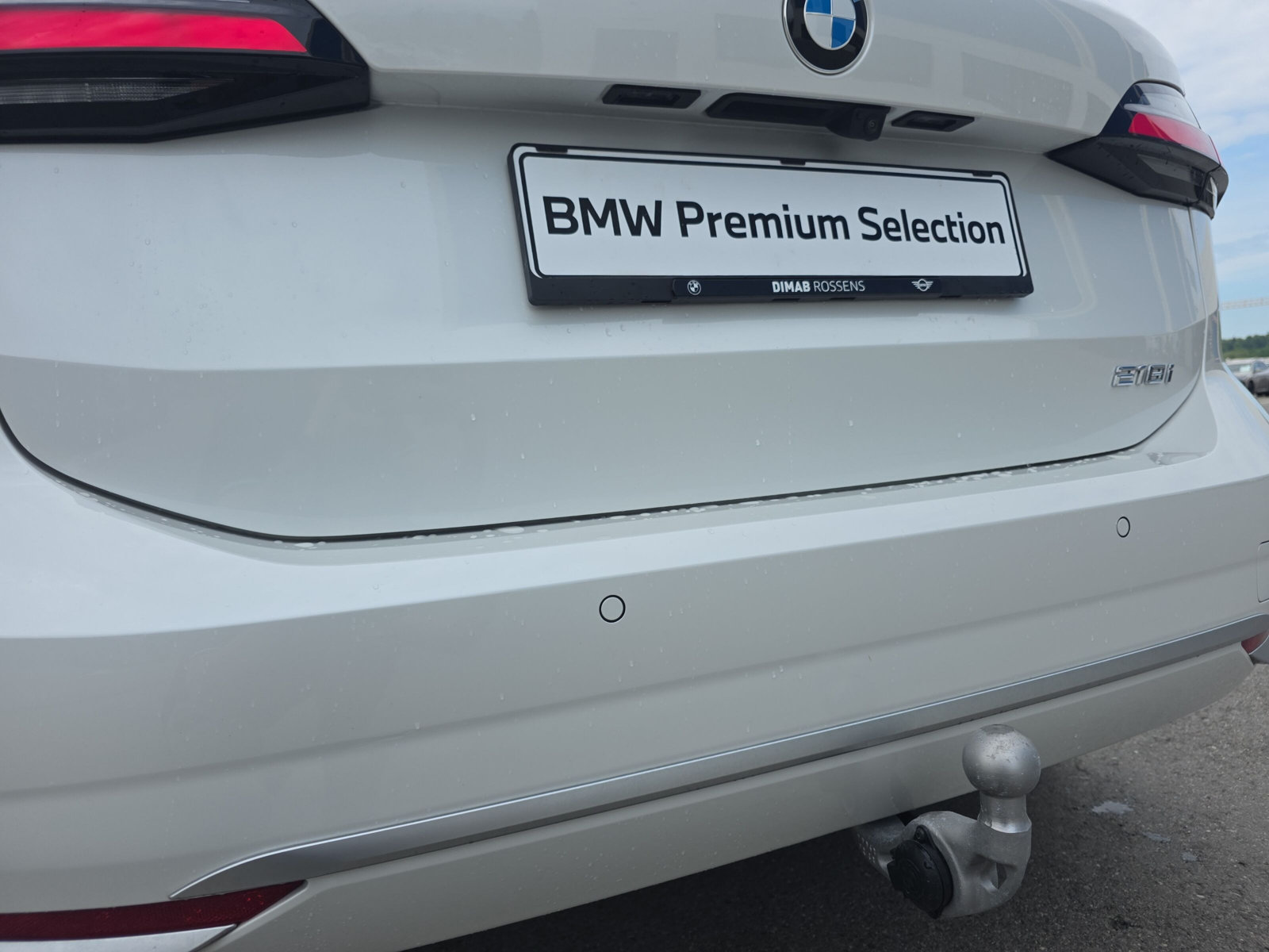 BMW 218i Active Tourer-image-21