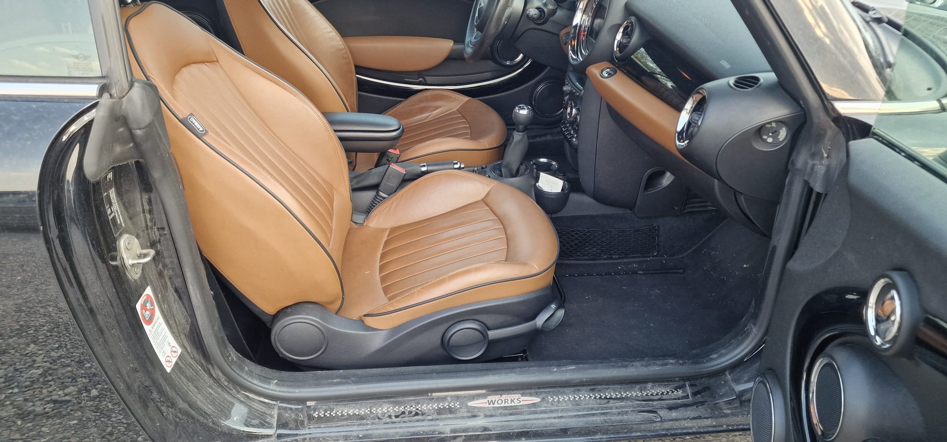 MINI Cooper S Cabriolet-image-8