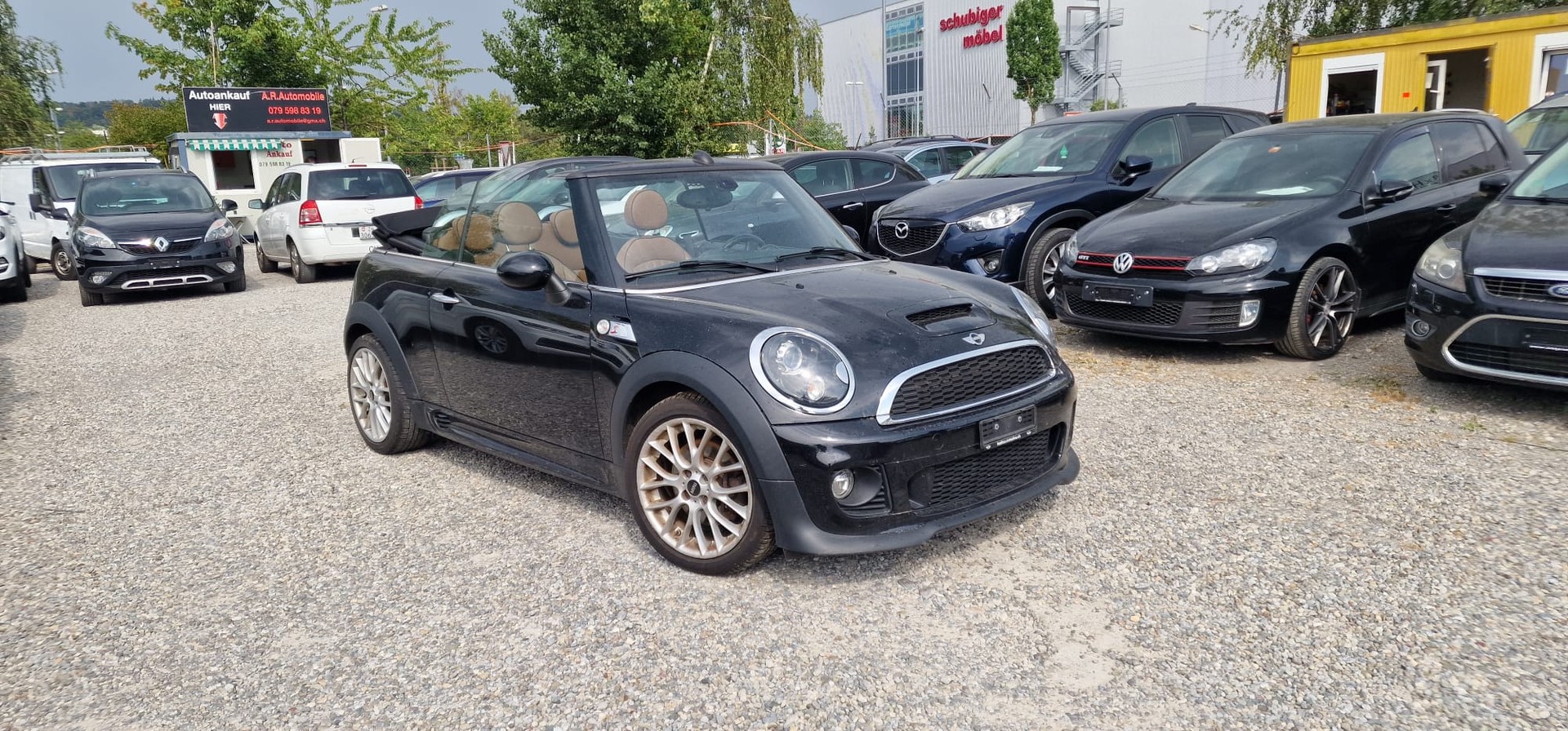 MINI Cooper S Cabriolet-image-1