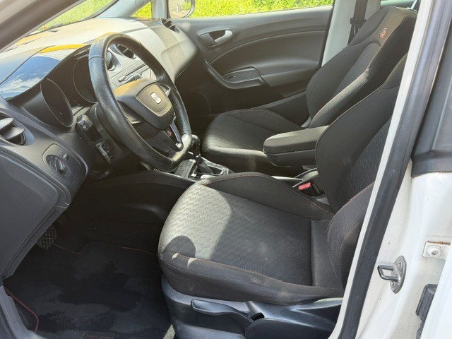 SEAT Ibiza SC 1.4 TSI FR DSG-image-6