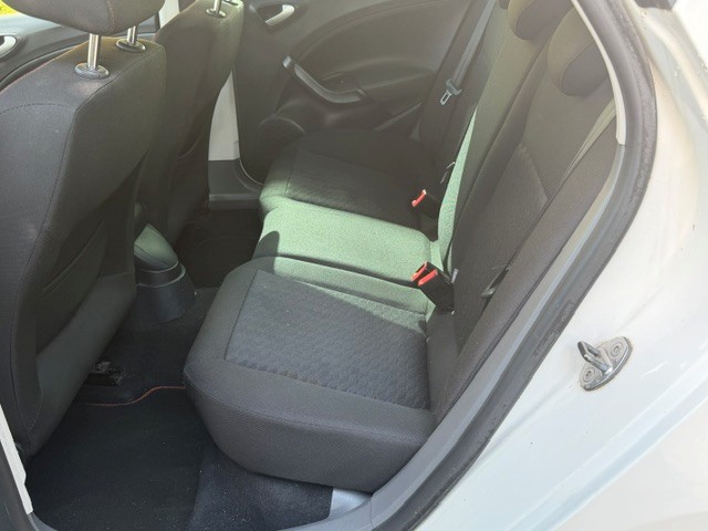 SEAT Ibiza SC 1.4 TSI FR DSG-image-8