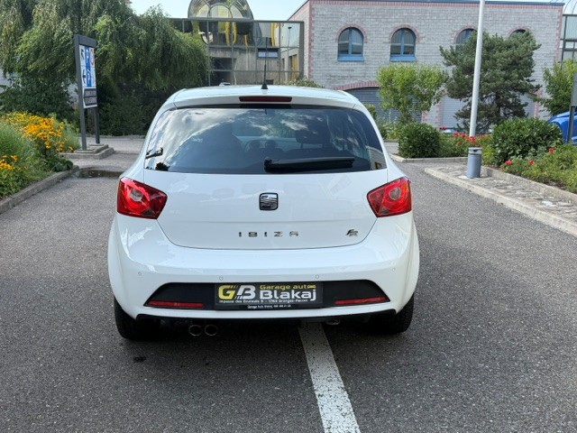 SEAT Ibiza SC 1.4 TSI FR DSG-image-3