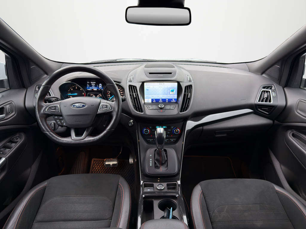 FORD Kuga 2.0 TDCi 150 ST-Line FPS-image-10