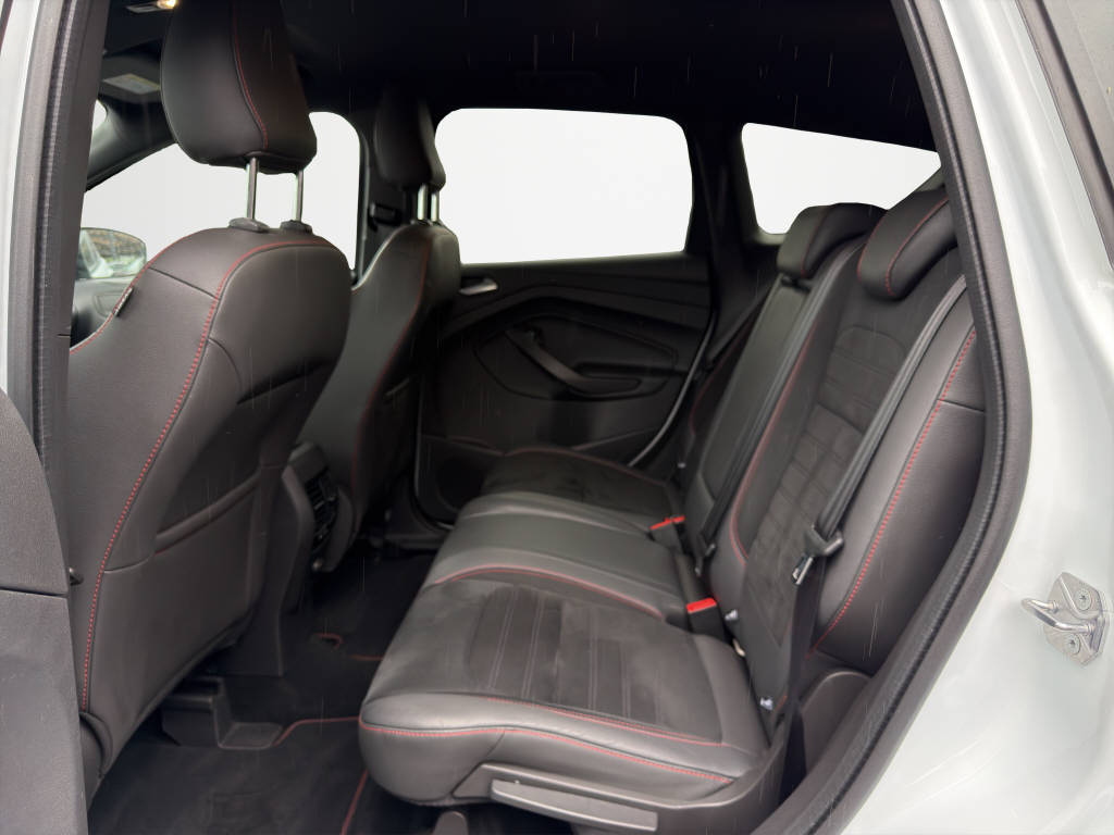 FORD Kuga 2.0 TDCi 150 ST-Line FPS-image-11