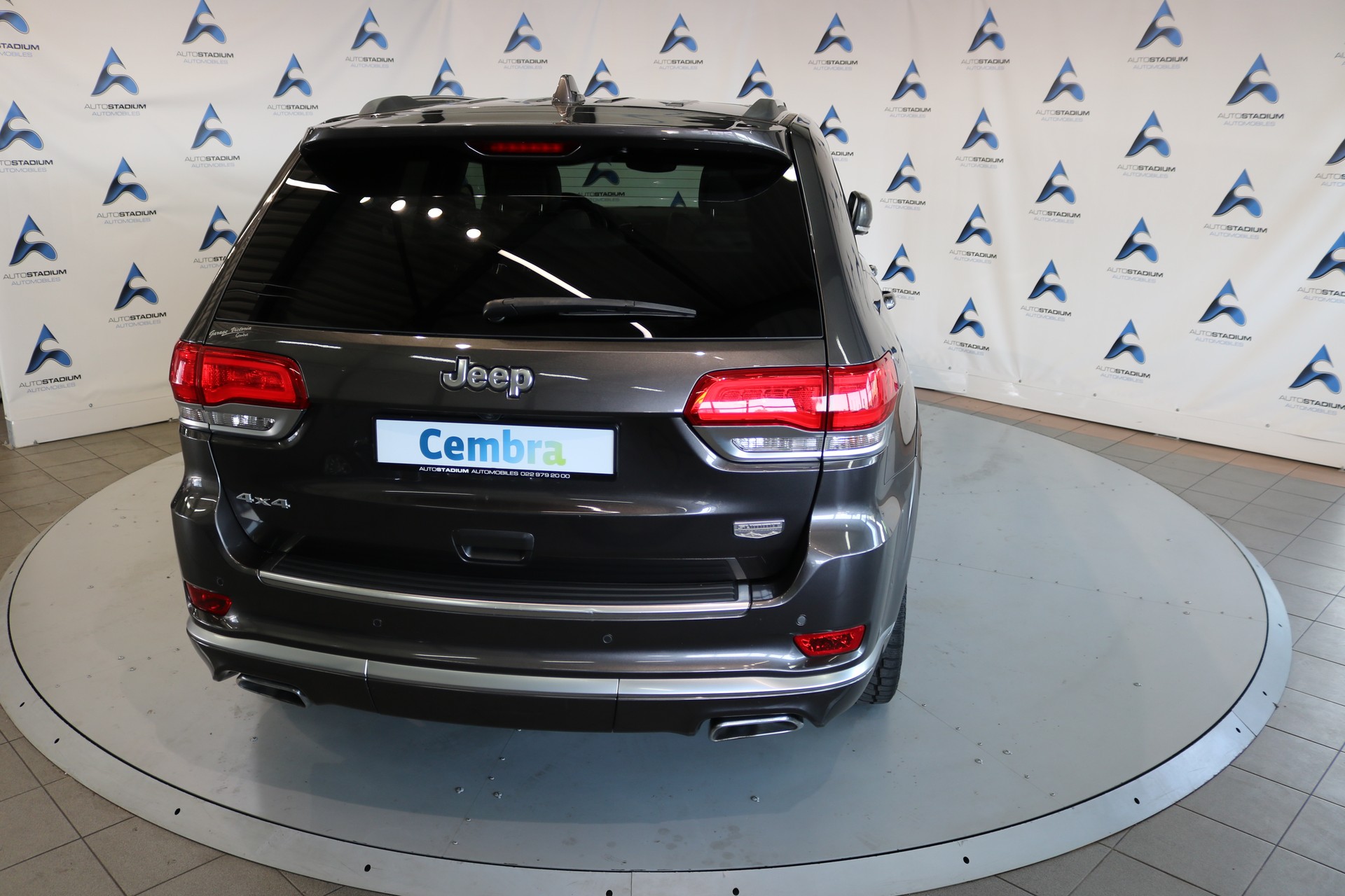 JEEP Grand Cherokee 3.0 CRD Summit Automatic-image-21