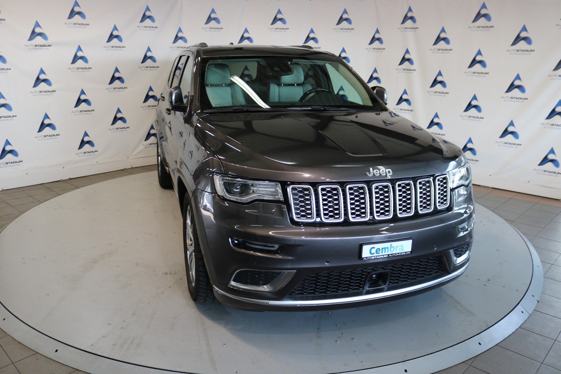 JEEP Grand Cherokee 3.0 CRD Summit Automatic-image-8