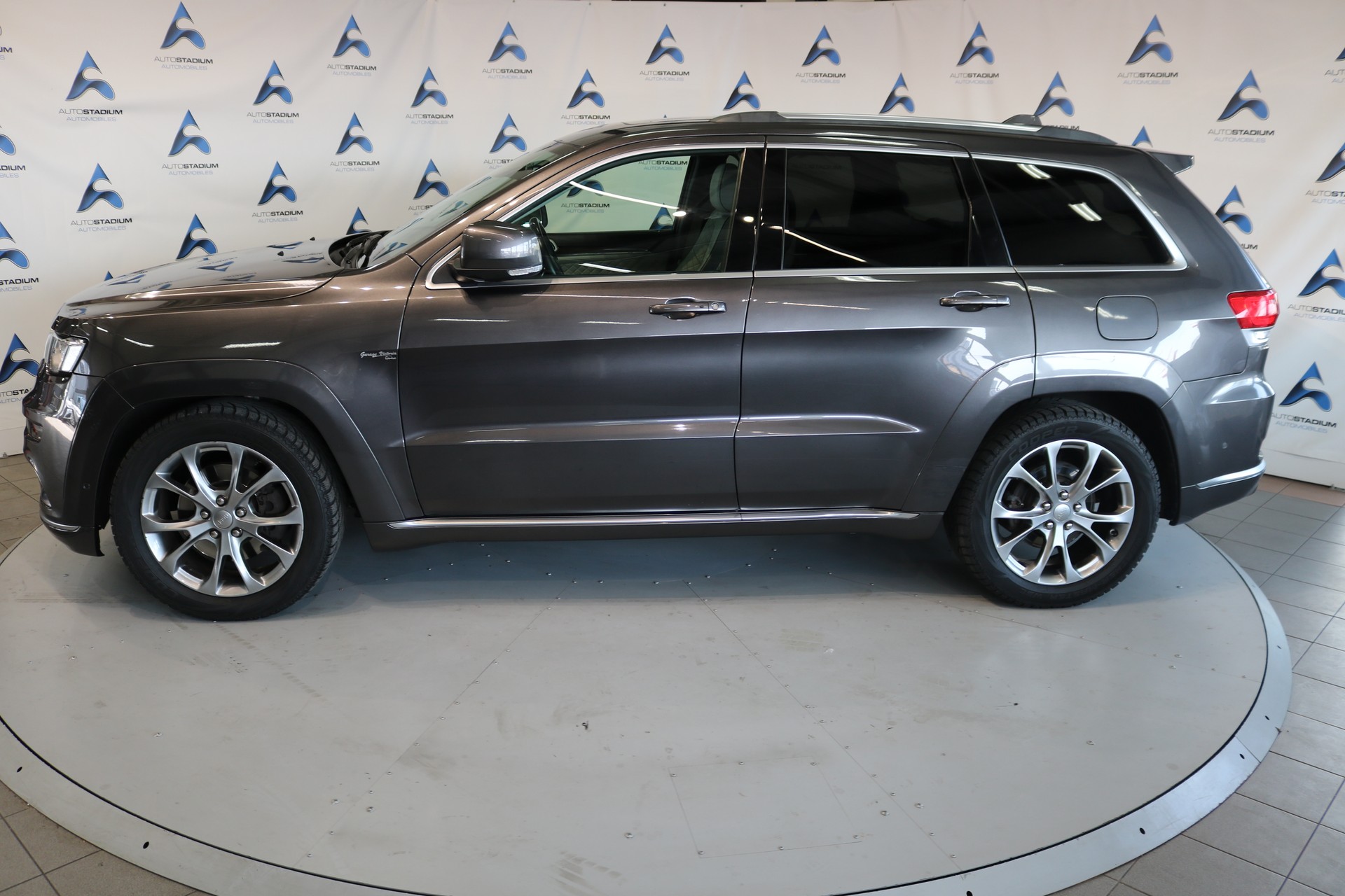 JEEP Grand Cherokee 3.0 CRD Summit Automatic-image-15