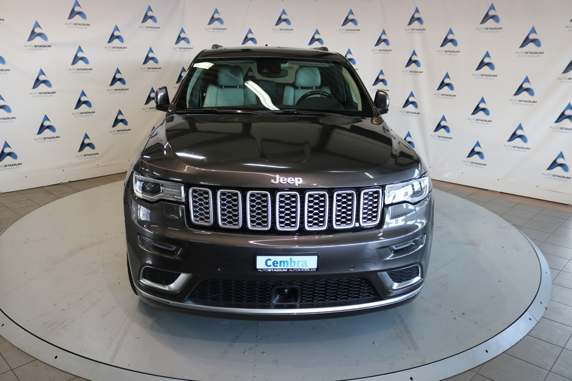 JEEP Grand Cherokee 3.0 CRD Summit Automatic-image-9