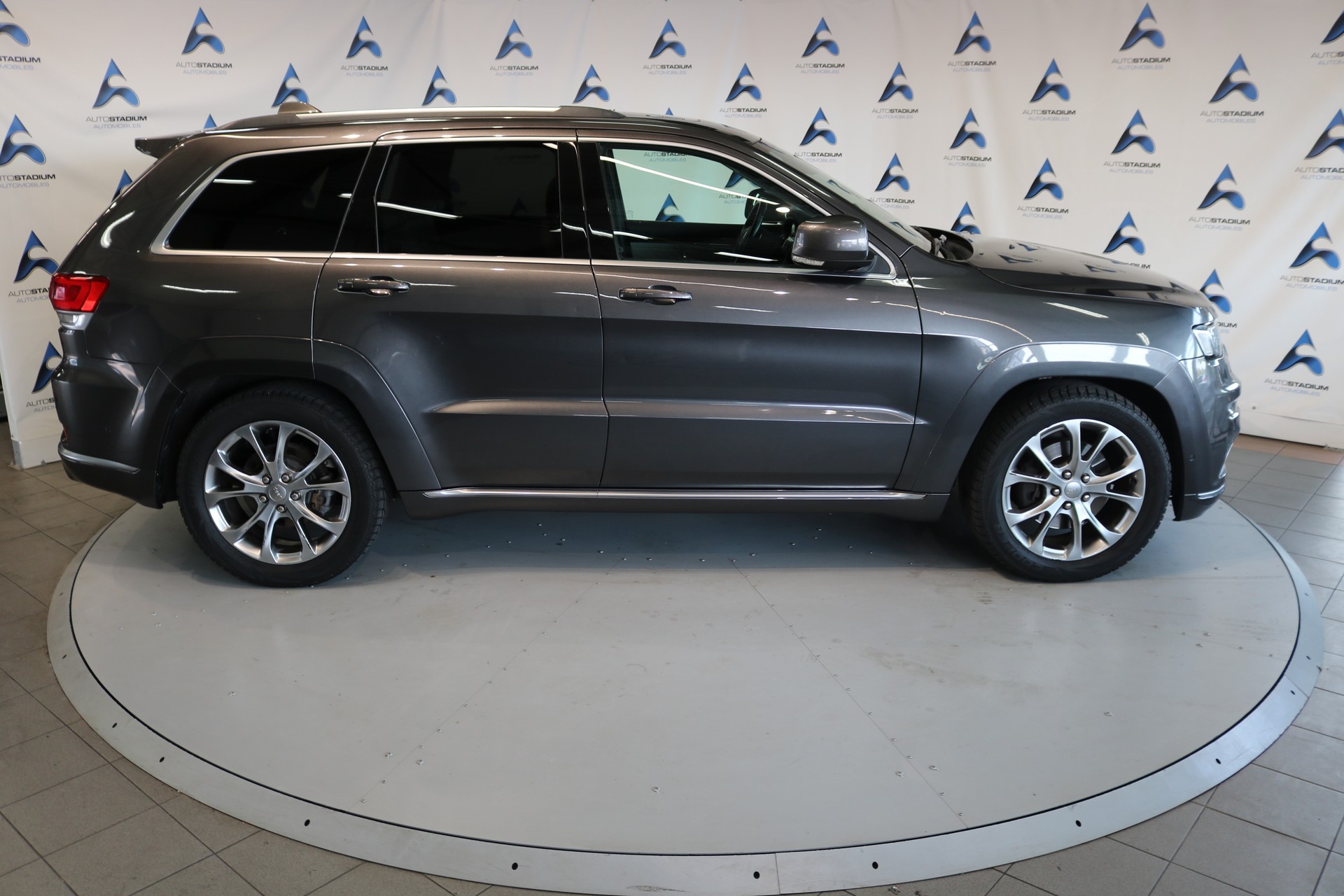JEEP Grand Cherokee 3.0 CRD Summit Automatic-image-26
