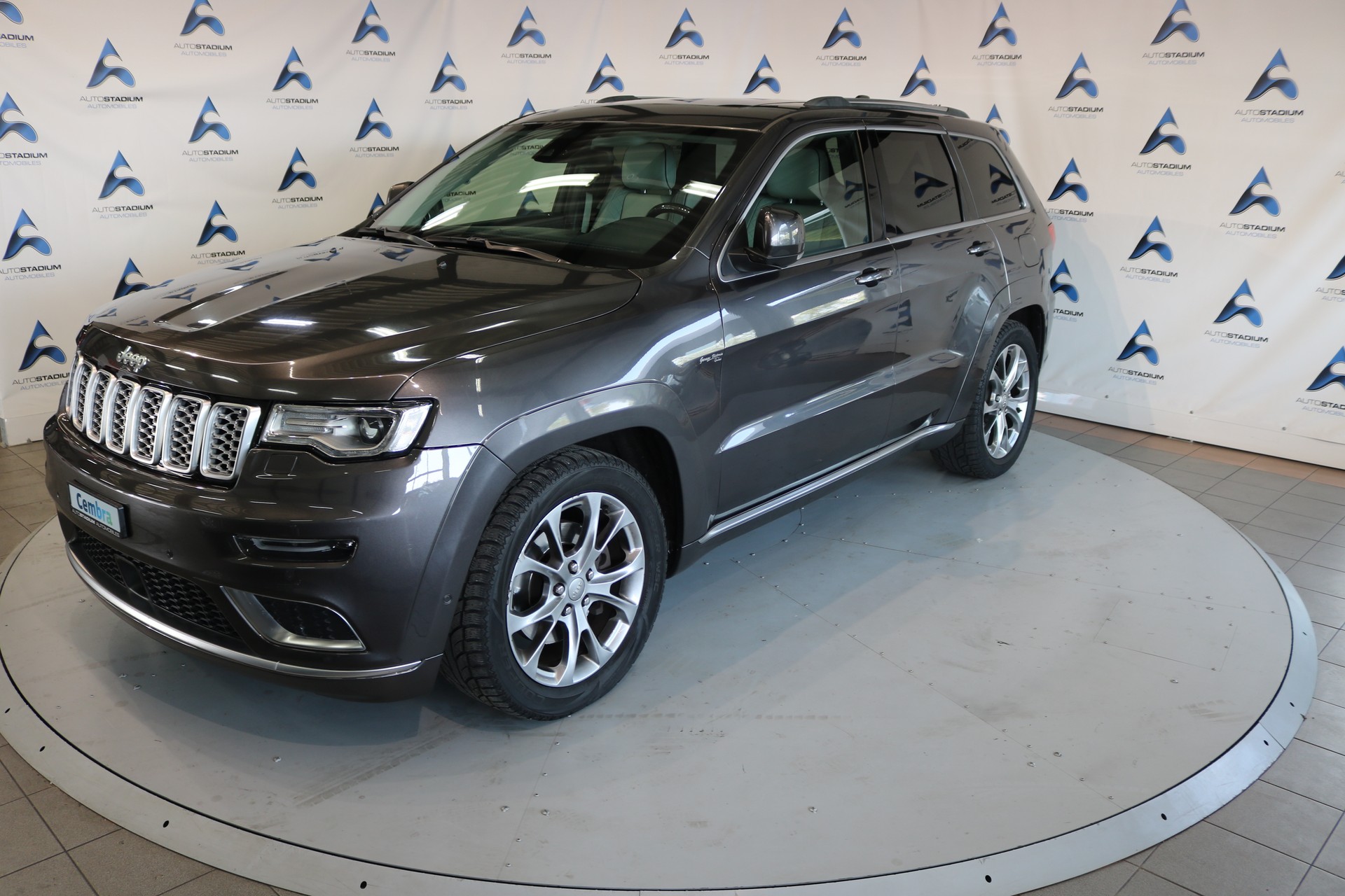 JEEP Grand Cherokee 3.0 CRD Summit Automatic-image-12