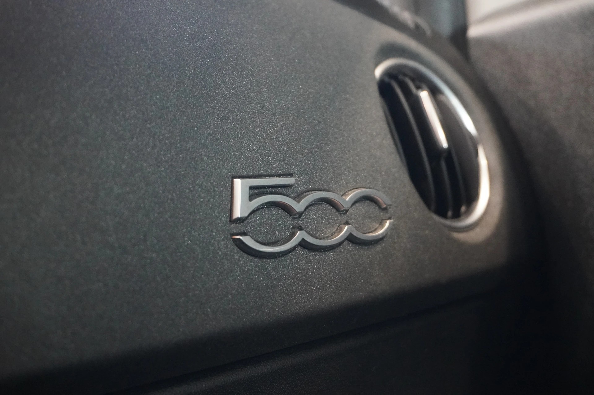 FIAT 595 1.4 16V Turbo Abarth Comp 110° Anniv. Duologic MFK 12.8.2026 / Garantie 12 Monate-image-11