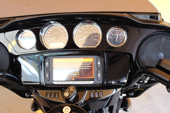 HARLEY-DAVIDSON FLHXS Street Glide Special 107 ABS-image-9