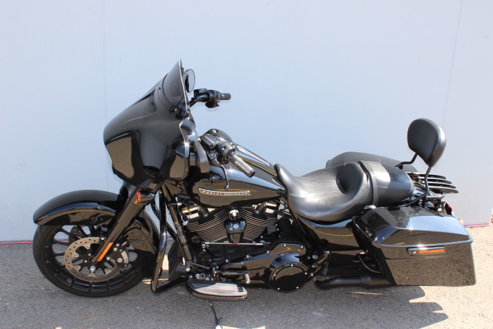 HARLEY-DAVIDSON FLHXS Street Glide Special 107 ABS