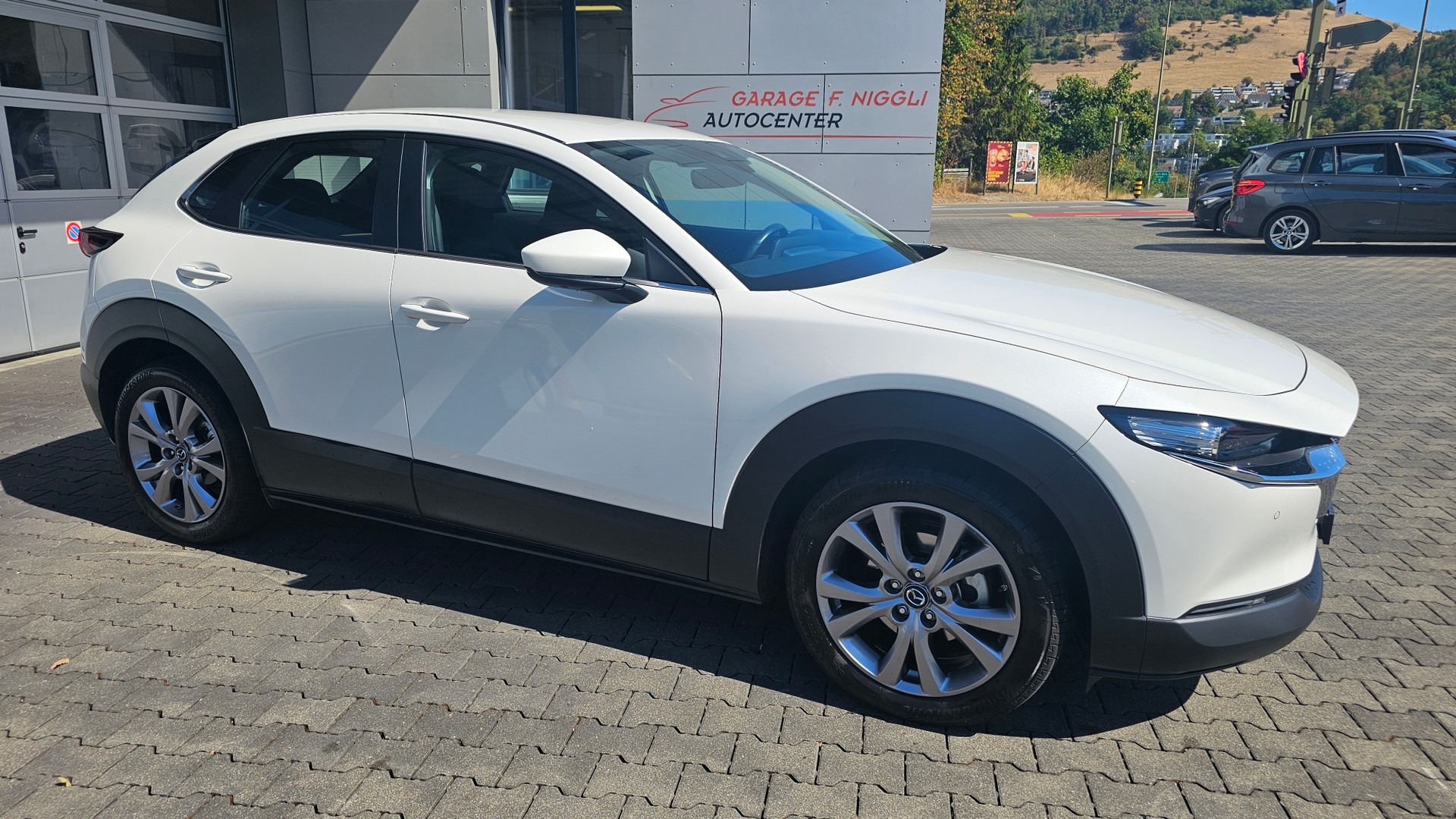 MAZDA CX-30 SKYACTIV-G M Hybrid 122 Ambition Plus FWD Automat-image-2