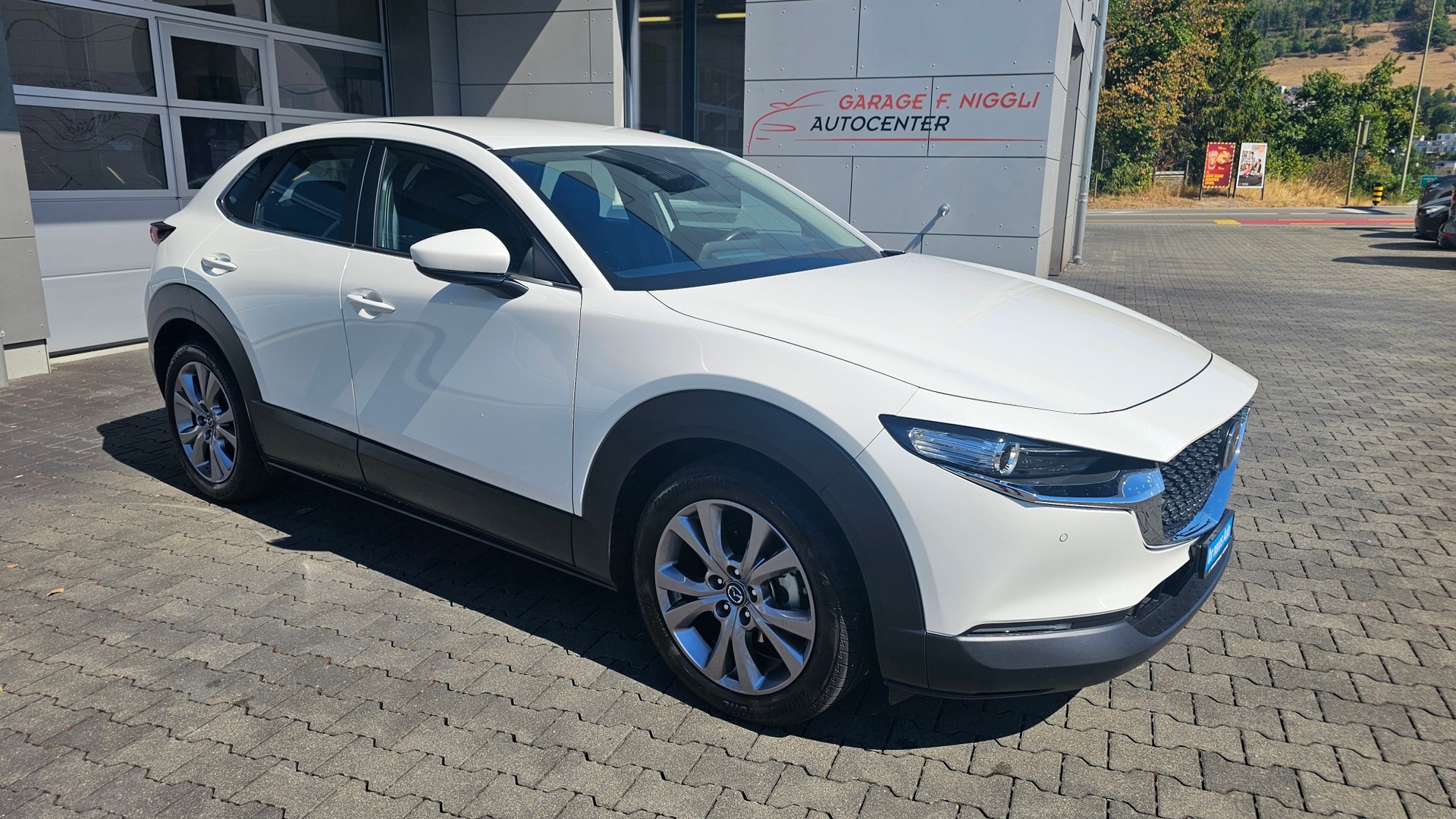 MAZDA CX-30 SKYACTIV-G M Hybrid 122 Ambition Plus FWD Automat-image-1