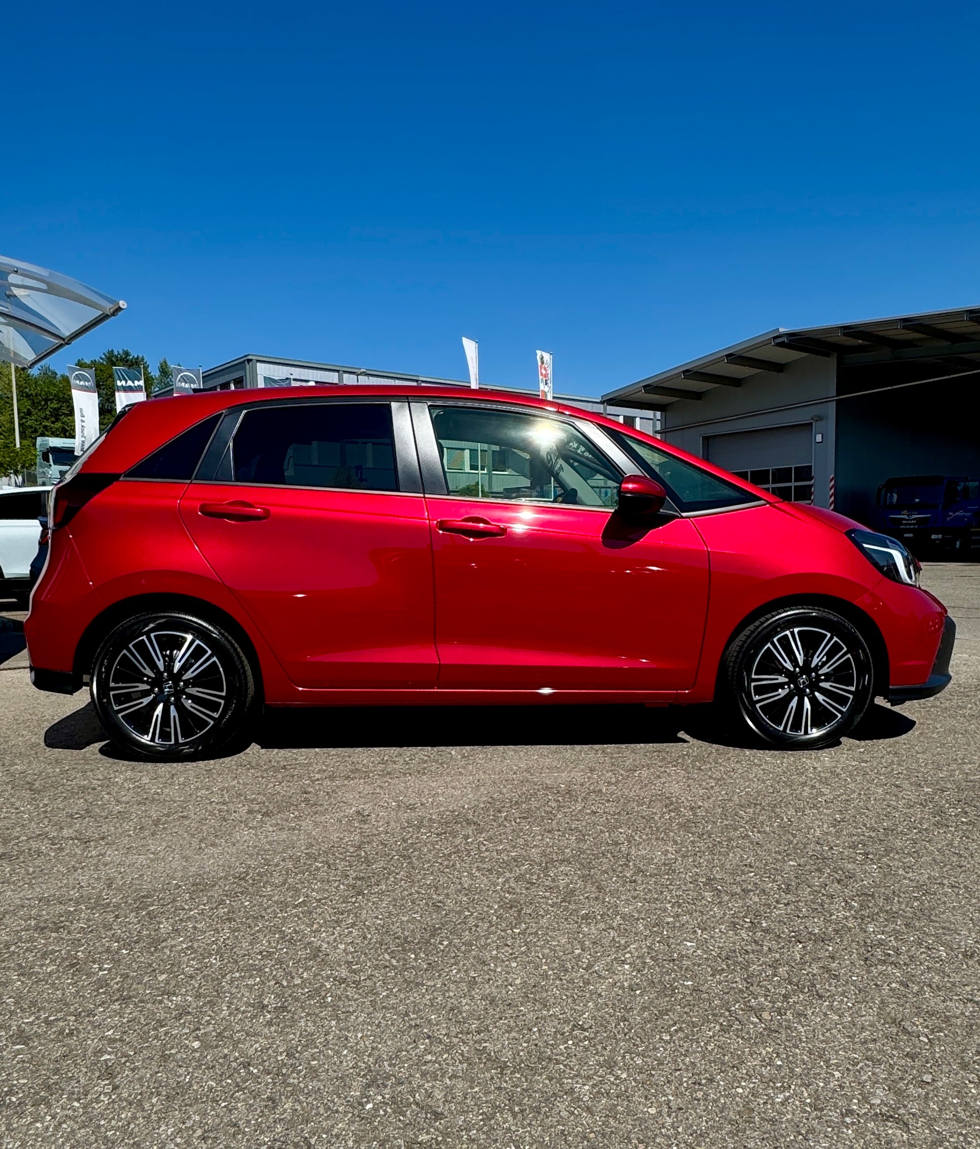 HONDA Jazz 1.5i-MMD Advance E-CVT 1.9% Leasing Aktion unschlagbar mit 8 Jahren Garantie-showroom-element-3
