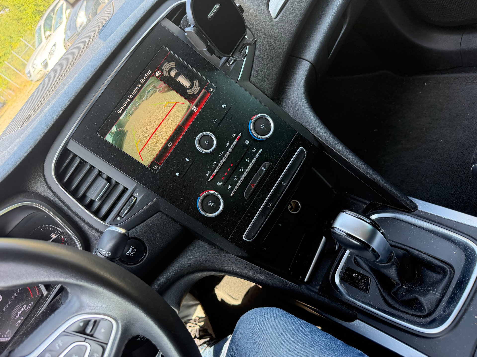 RENAULT Mégane Grandtour 1.3 16V Turbo GT Line EDC-image-6