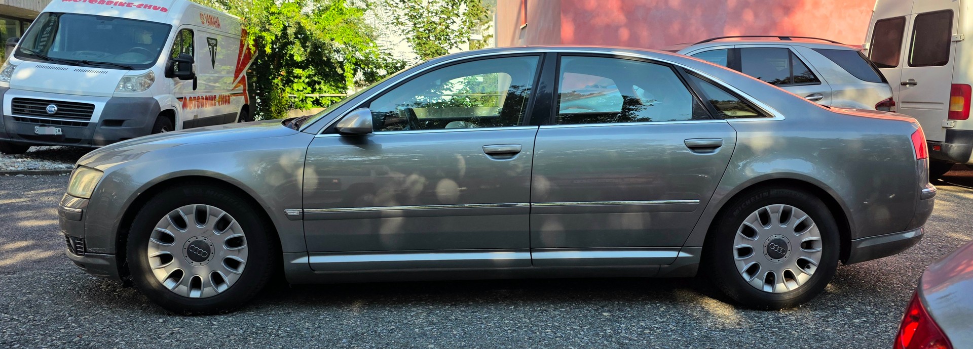 AUDI A8 4.2 quattro tiptronic-image-6