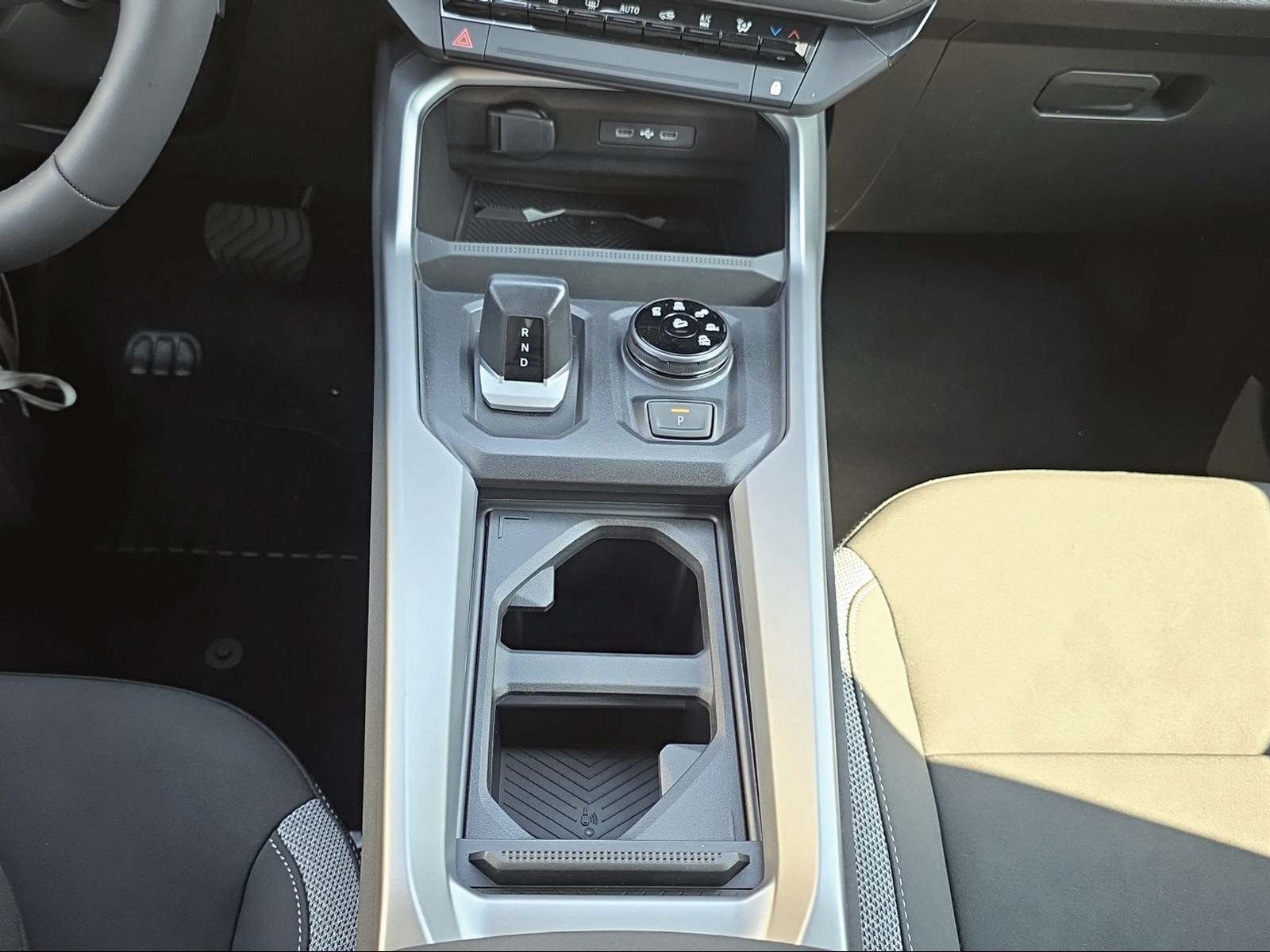 DACIA Bigster 1.2 Hybrid Journey 4WD-image-10