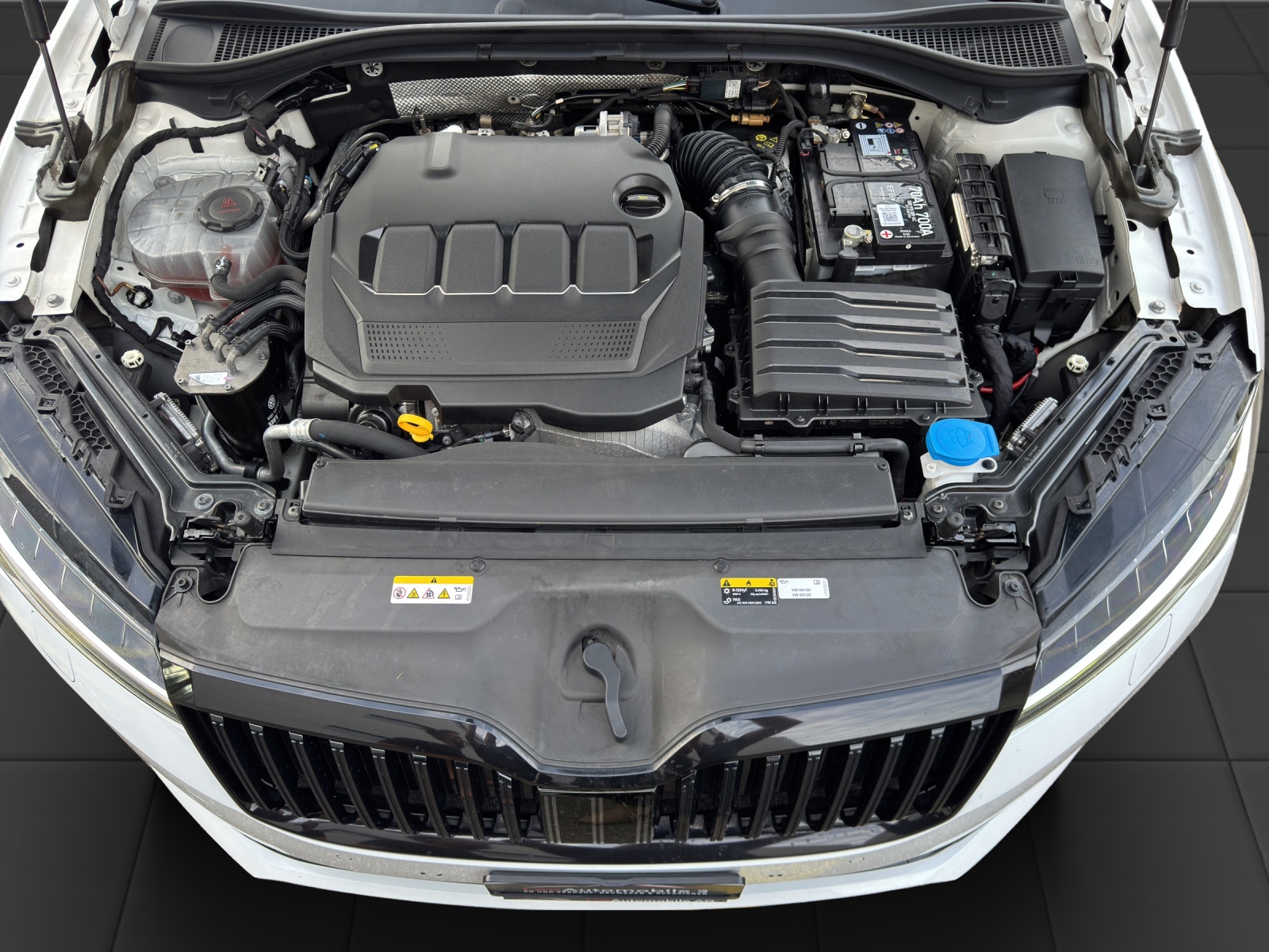 SKODA Superb Combi 2.0 TDi SportLine 4x4 DSG-image-19