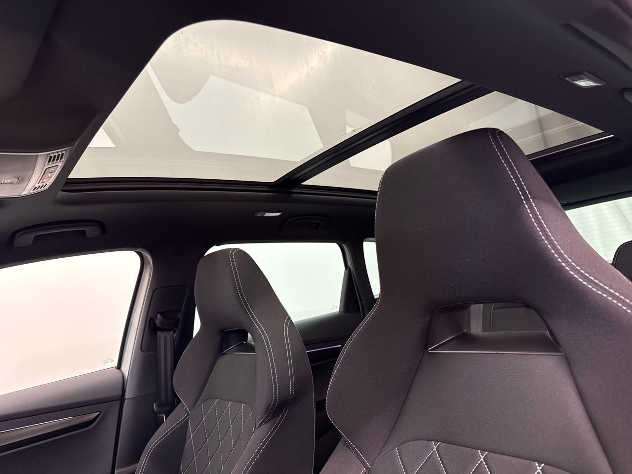 SKODA Karoq 2.0 TSI SportLine 4x4 DSG-image-10