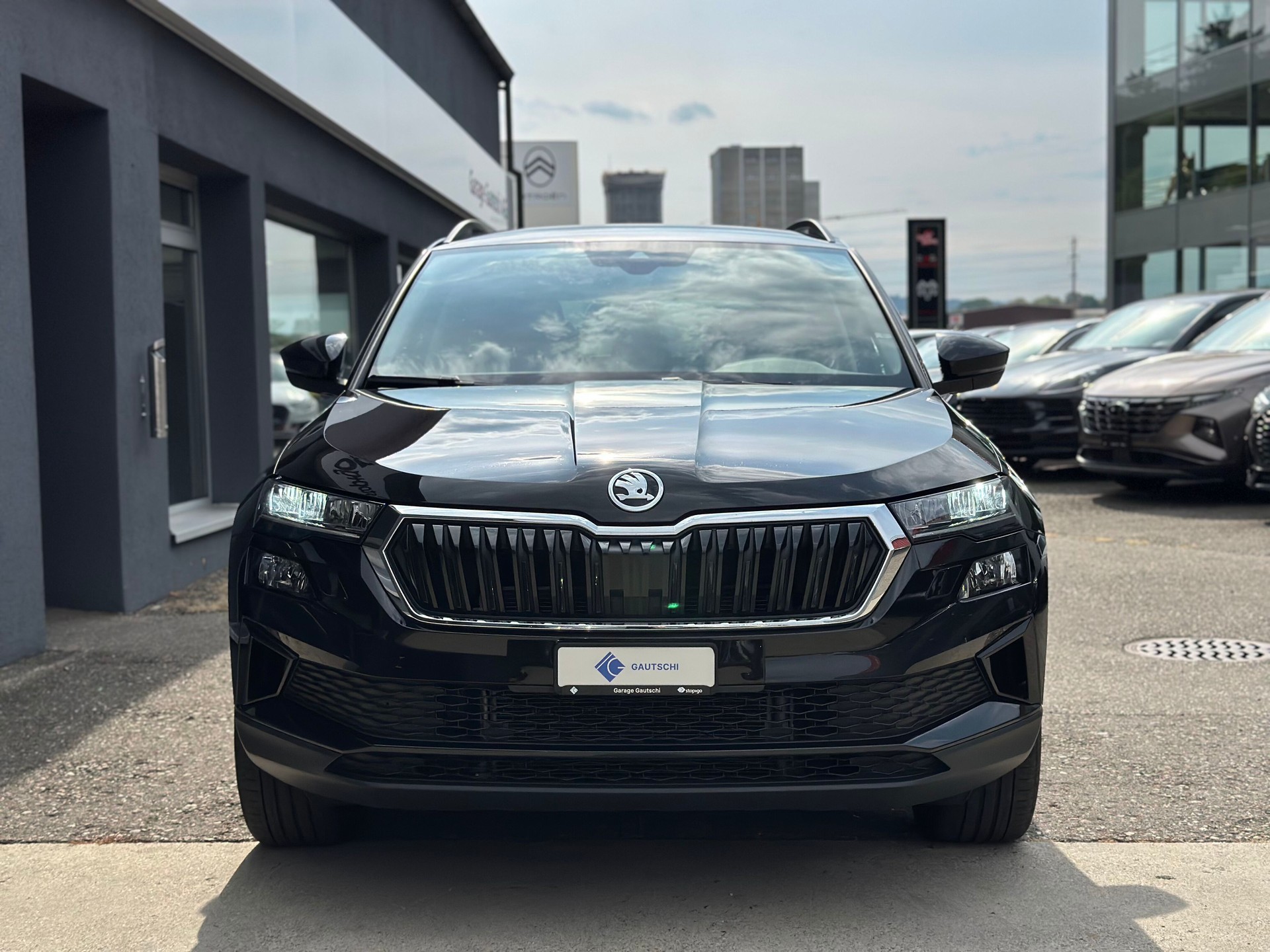 SKODA Karoq 2.0 TDI CR Ambition 4x4 DSG-image-1