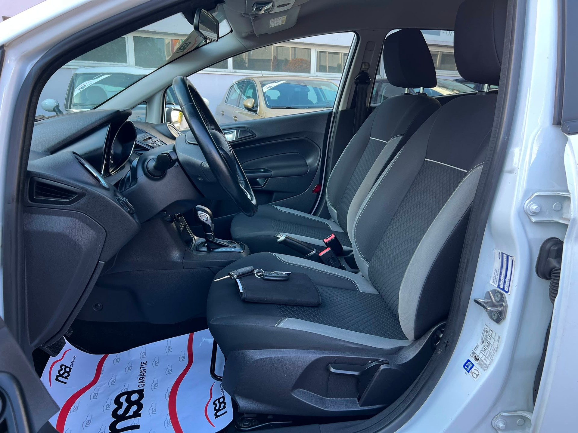 FORD FIESTA-image-7