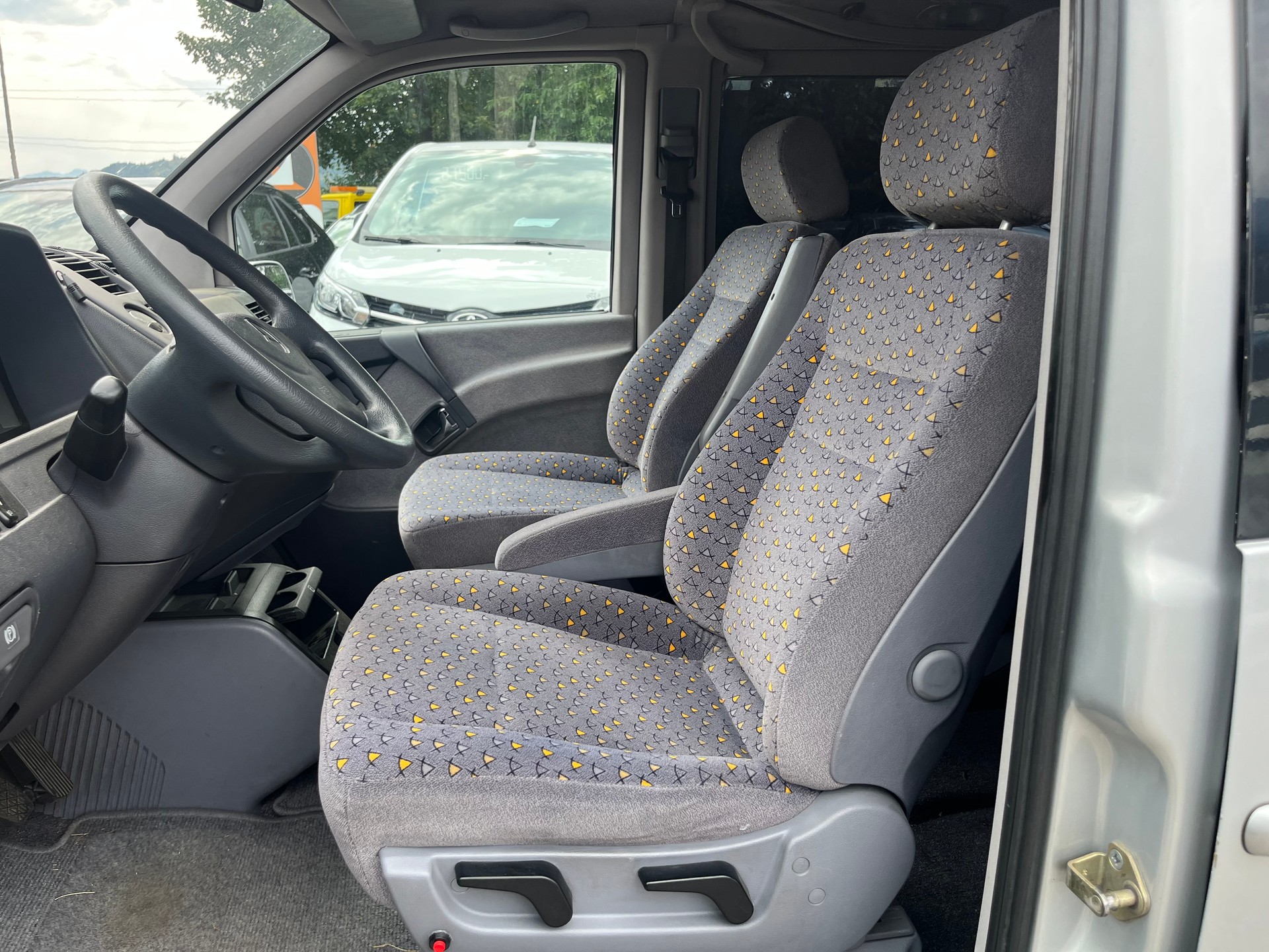 MERCEDES-BENZ V 220 CDI Fashion-image-8