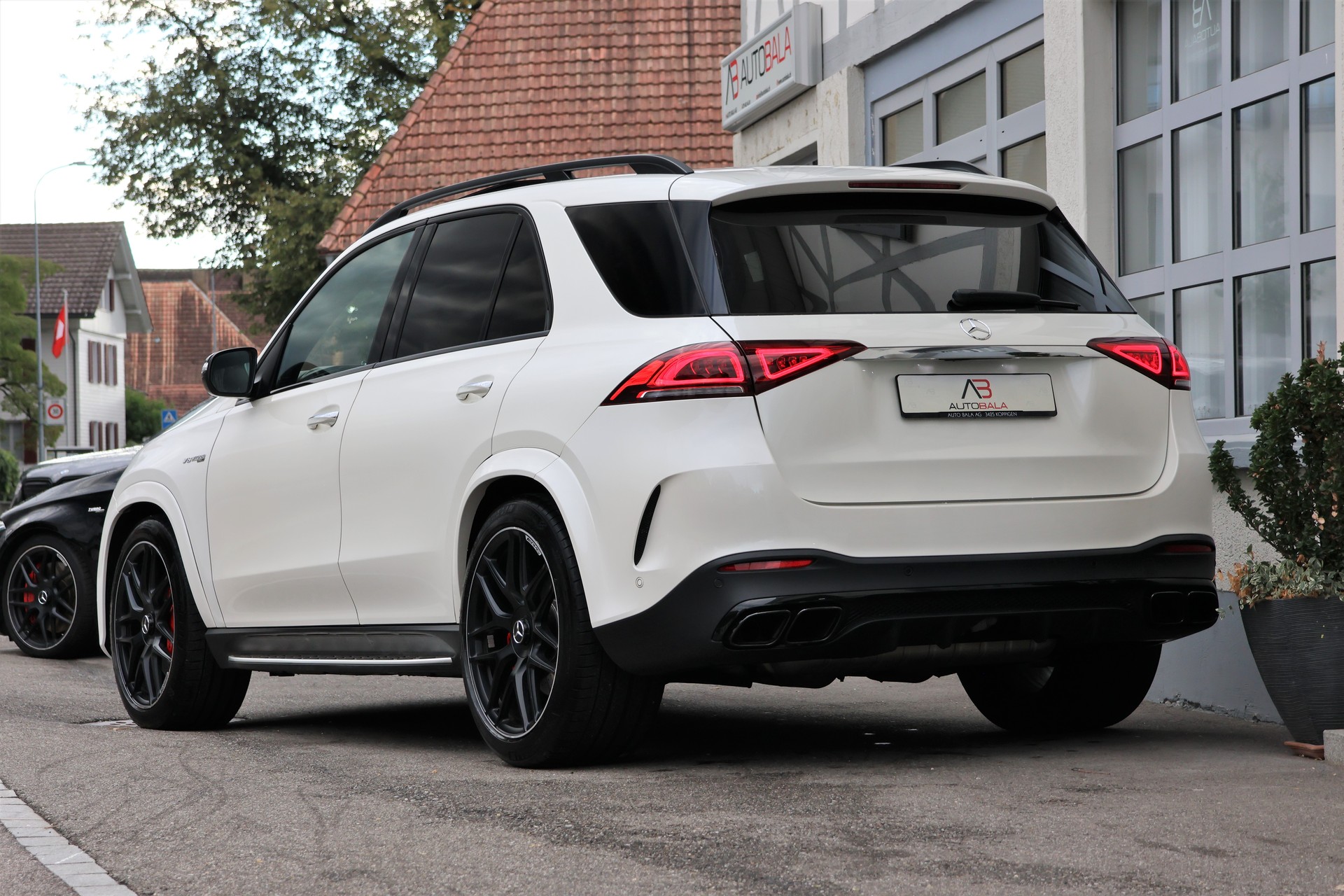 MERCEDES-BENZ GLE 63 S AMG 4Matic+ 9G-Speedshift (CH) *Designo* + 3.5T AHK-image-2