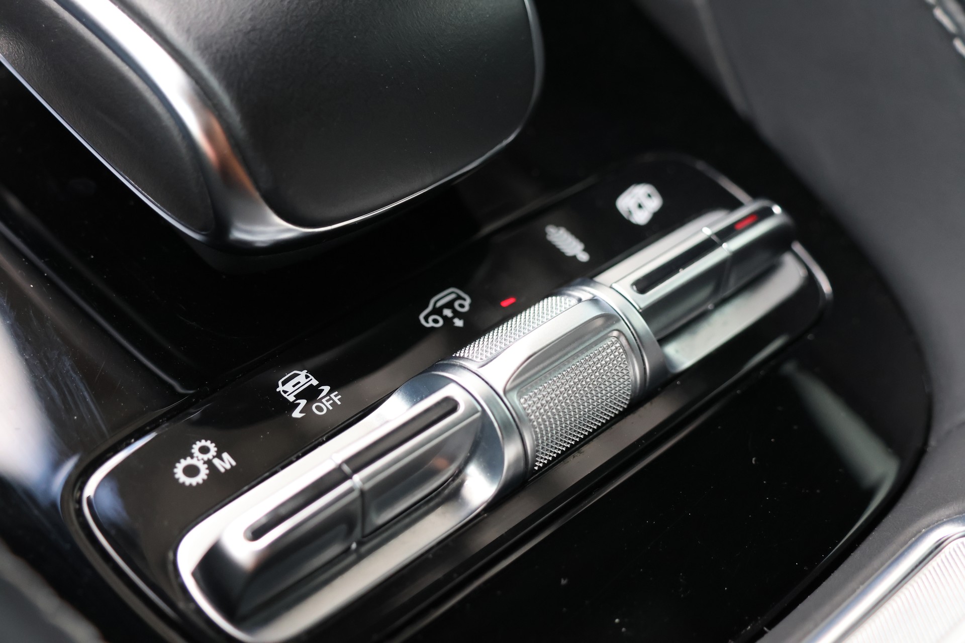 MERCEDES-BENZ GLE 63 S AMG 4Matic+ 9G-Speedshift (CH) *Designo* + 3.5T AHK-image-34