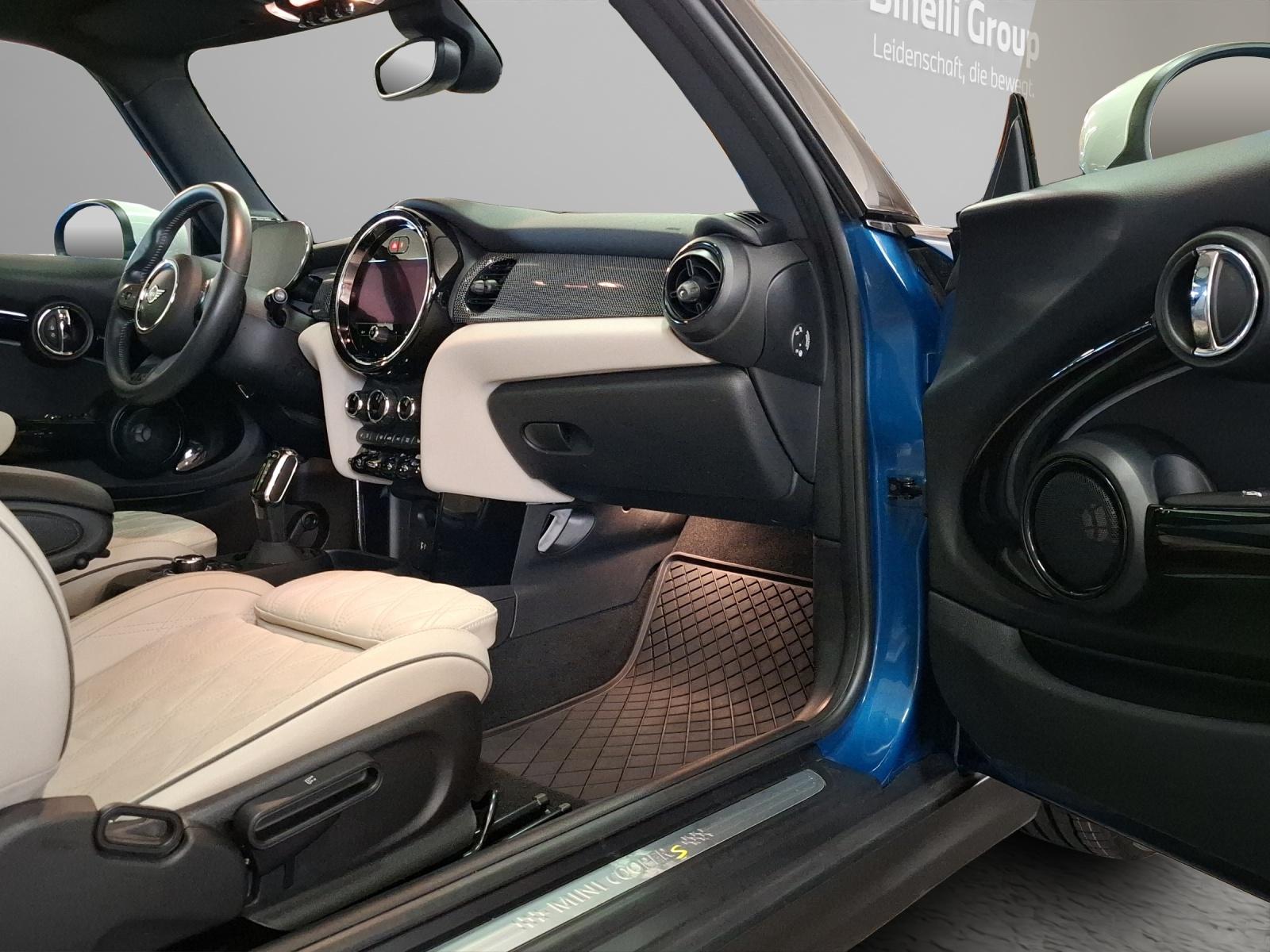MINI F56 Cooper SE-image-22