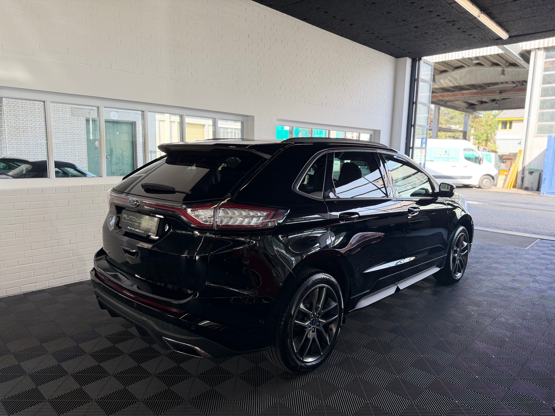 FORD Edge 2.0 TDCi Sport 4WD PowerShift-image-2