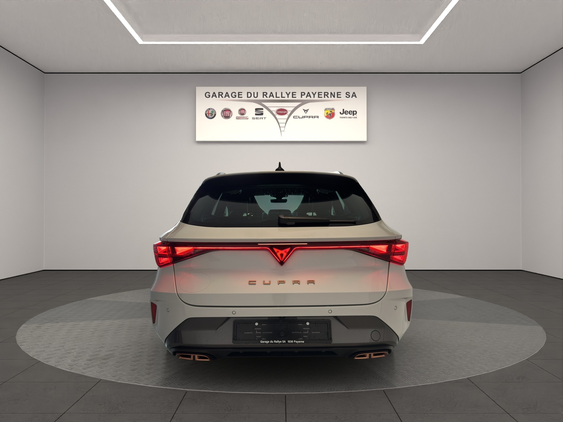 CUPRA LEON ST 1.5 e-HYBRID pHEV VZ DSG-image-2