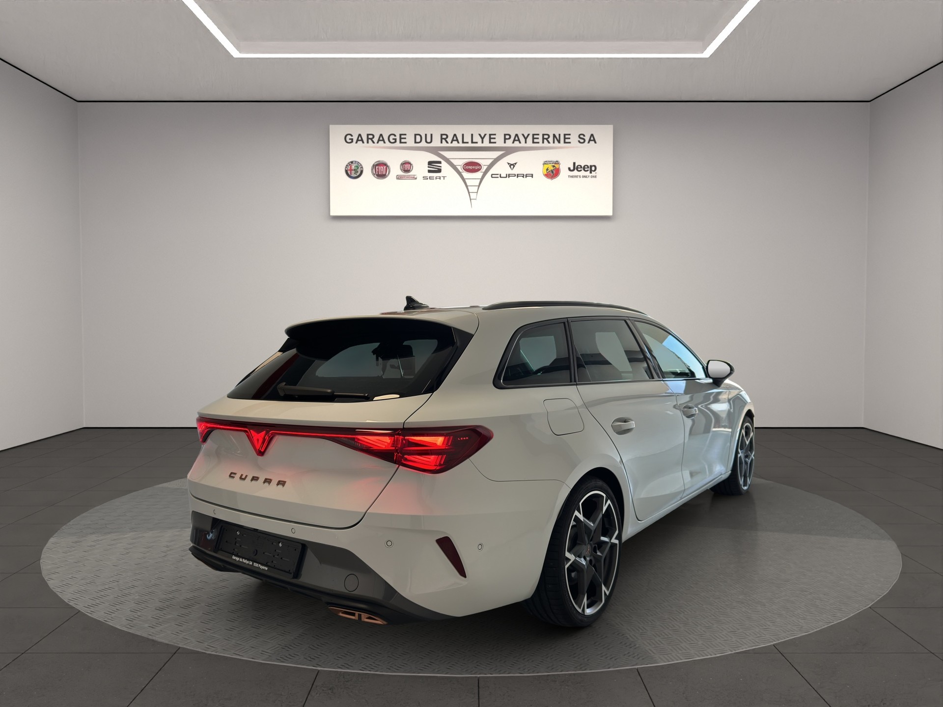 CUPRA LEON ST 1.5 e-HYBRID pHEV VZ DSG-image-3