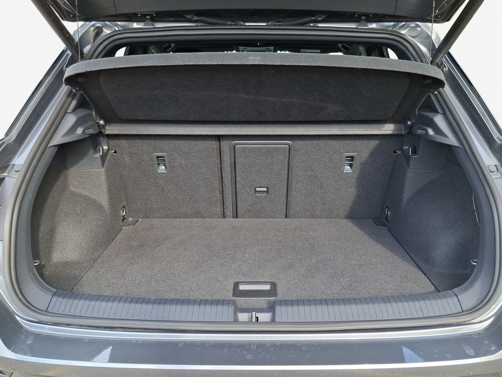 VW T-Roc 2.0 TSI R-Line DSG 4Motion-image-12
