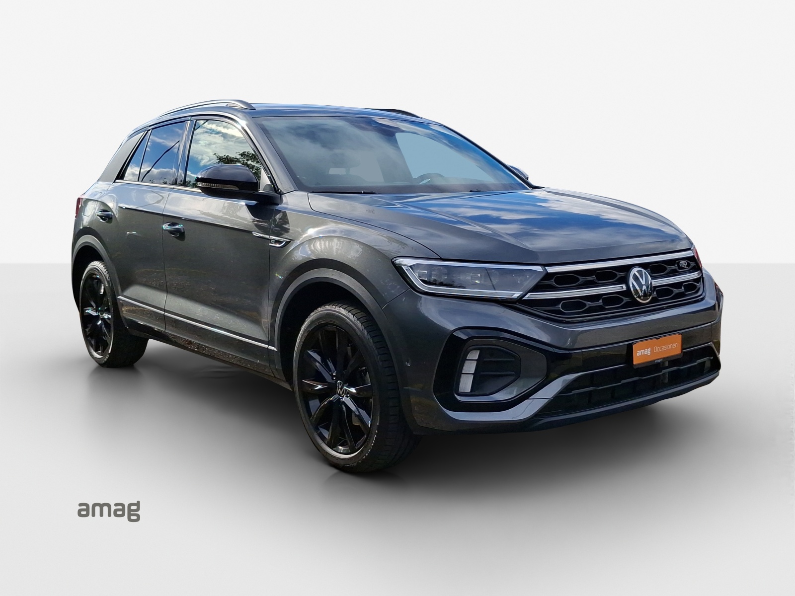 VW T-Roc 2.0 TSI R-Line DSG 4Motion-image-5