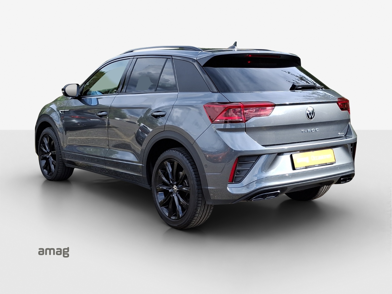 VW T-Roc 2.0 TSI R-Line DSG 4Motion-image-2