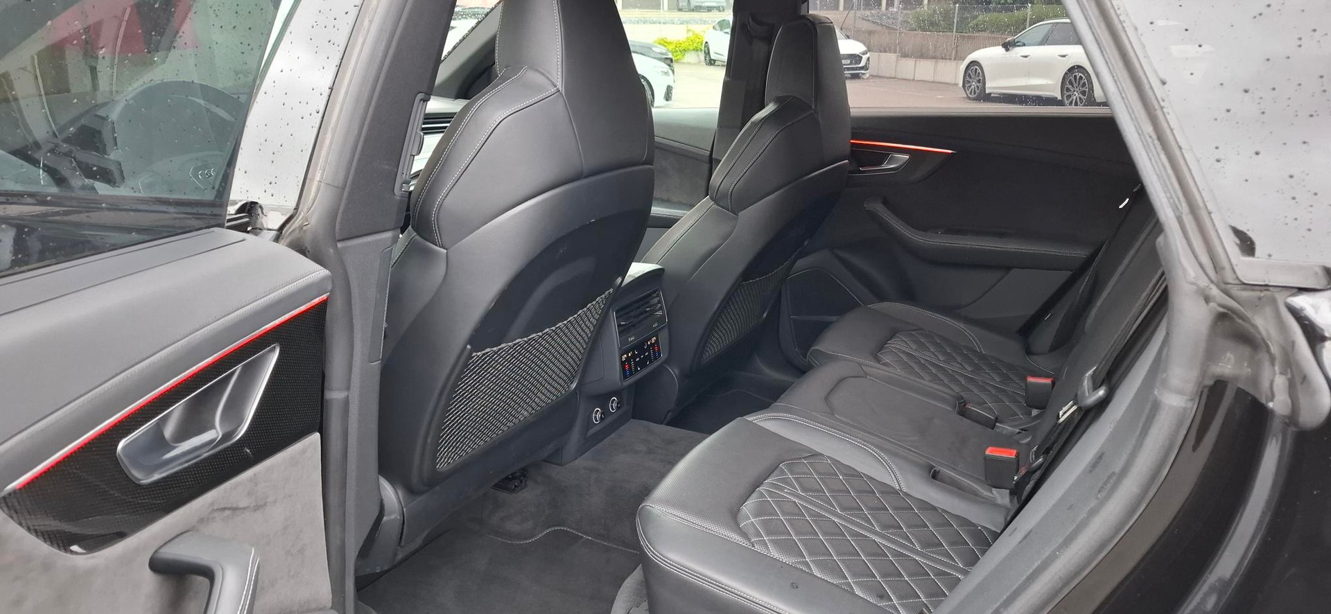 AUDI SQ8 50 TDI quattro tiptronic-image-9