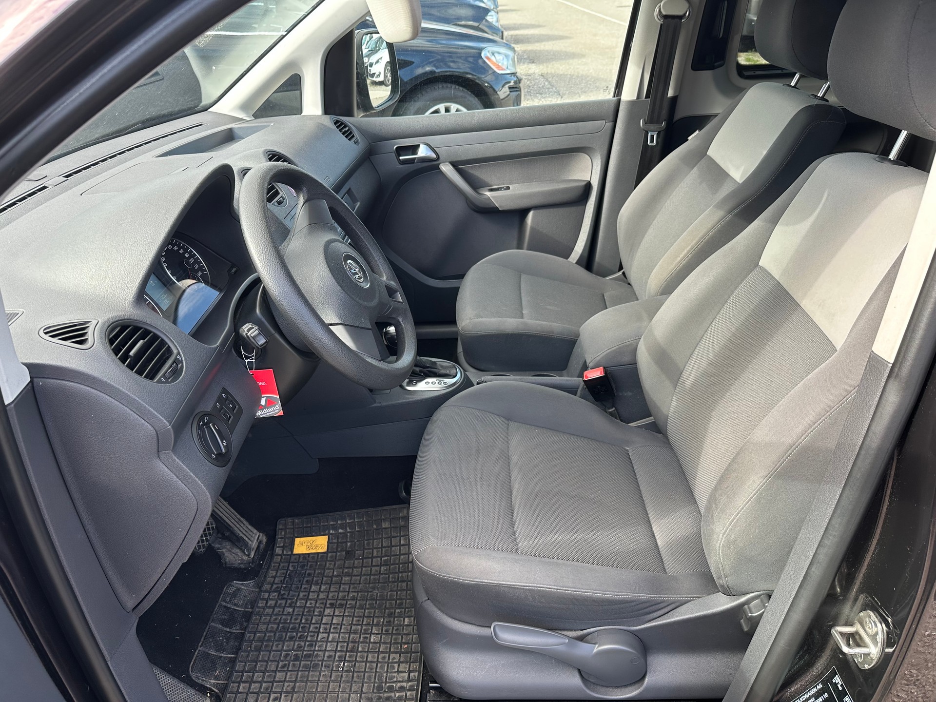 VW Caddy Maxi 2.0 TDI Blue Motion Trendline DSG-image-6